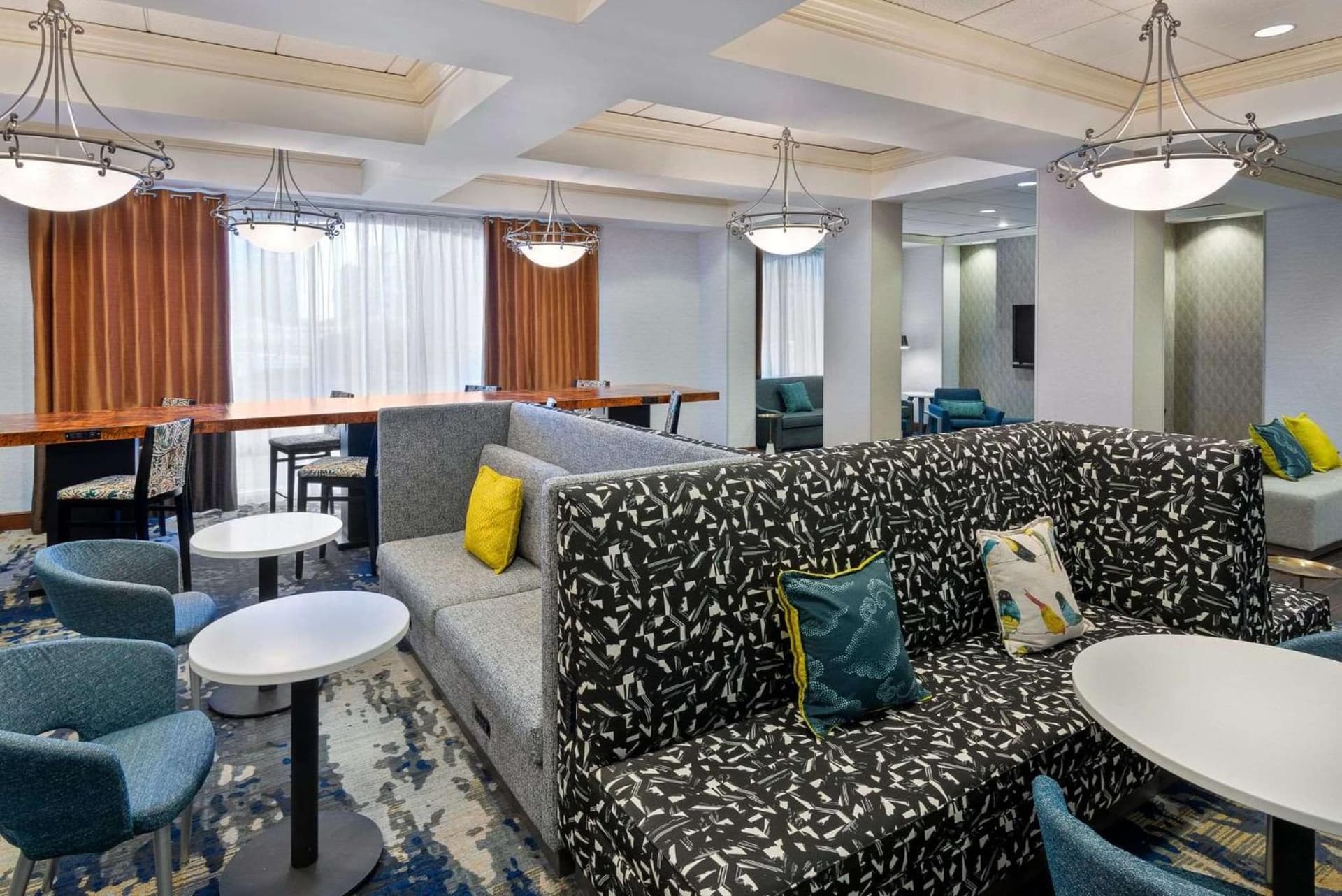 Hampton Inn & Suites Country Club Plaza gallery photo in Kansas City, MO — image 37
