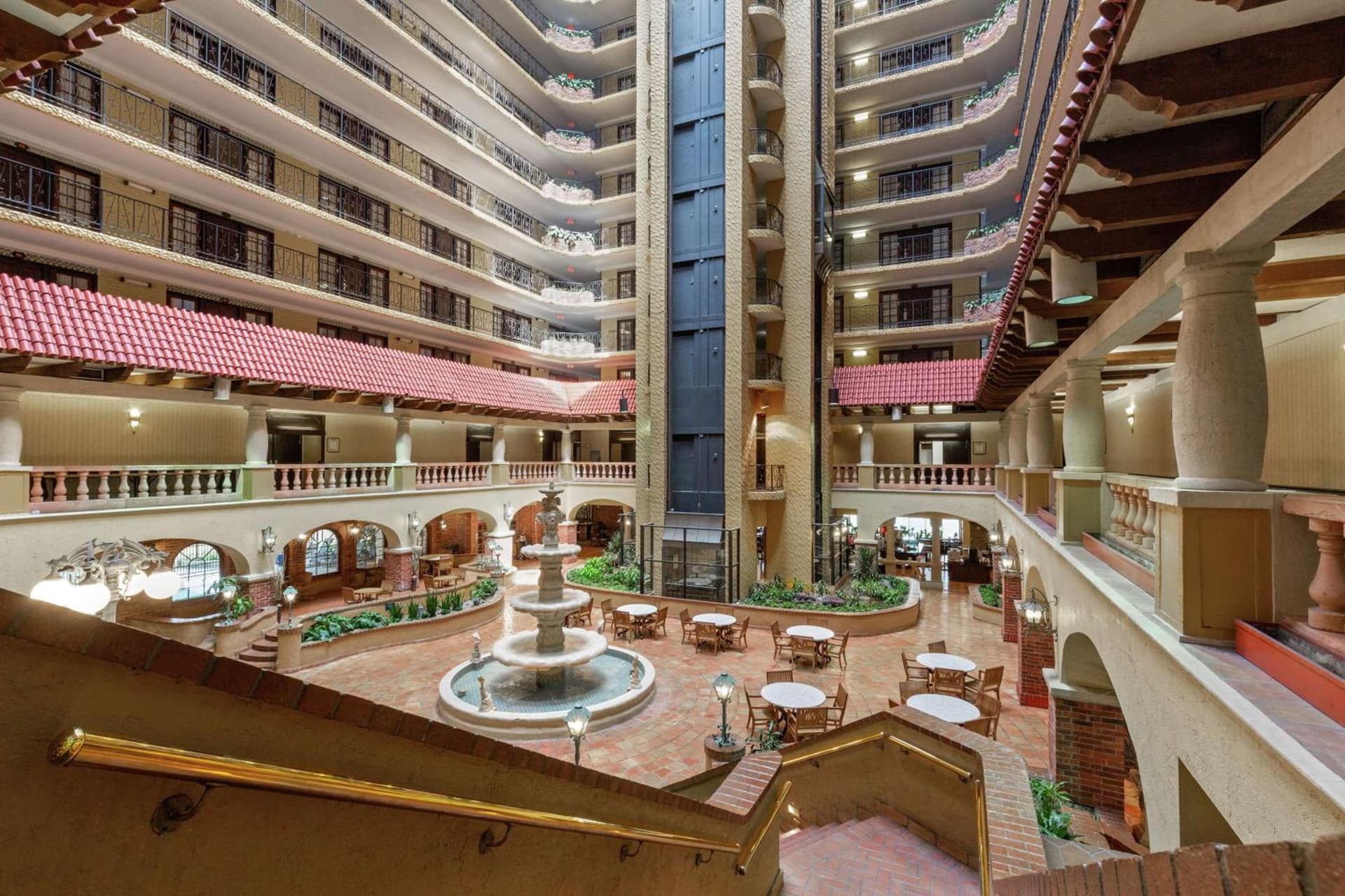Embassy Suites by Hilton Kansas City Plaza property views in Kansas City, MO — gallery photo 3
