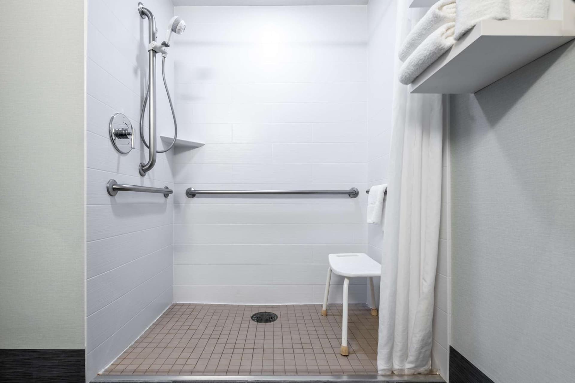 Hampton Inn Kansas City-Lee's Summit gallery photo in Lees Summit, MO — image 31