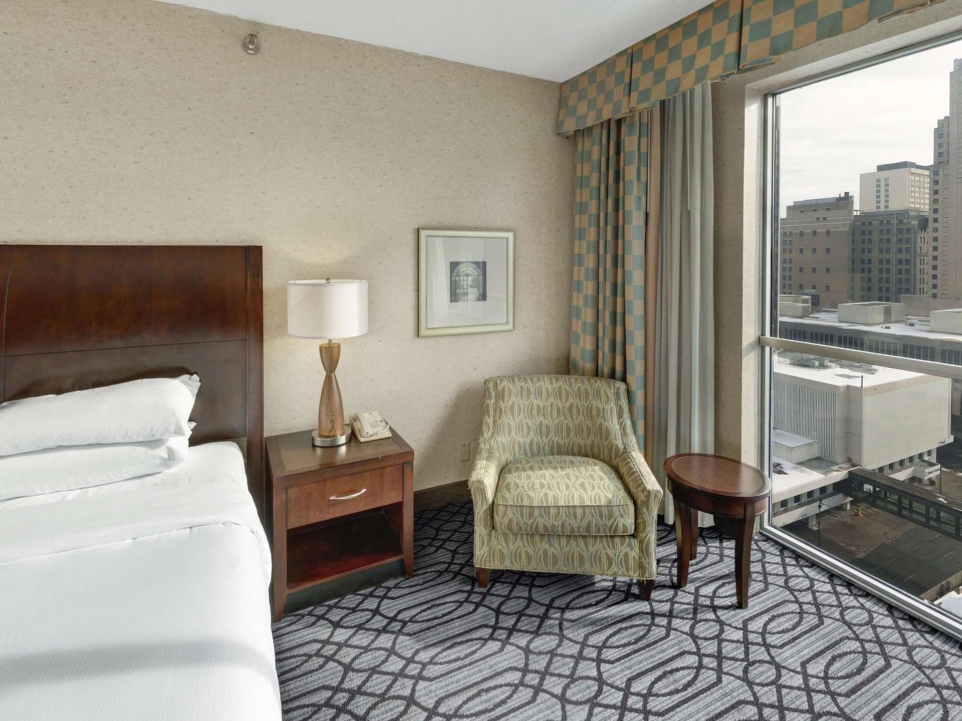 DoubleTree by Hilton St Paul Downtown gallery photo in Saint Paul, MN — image 27