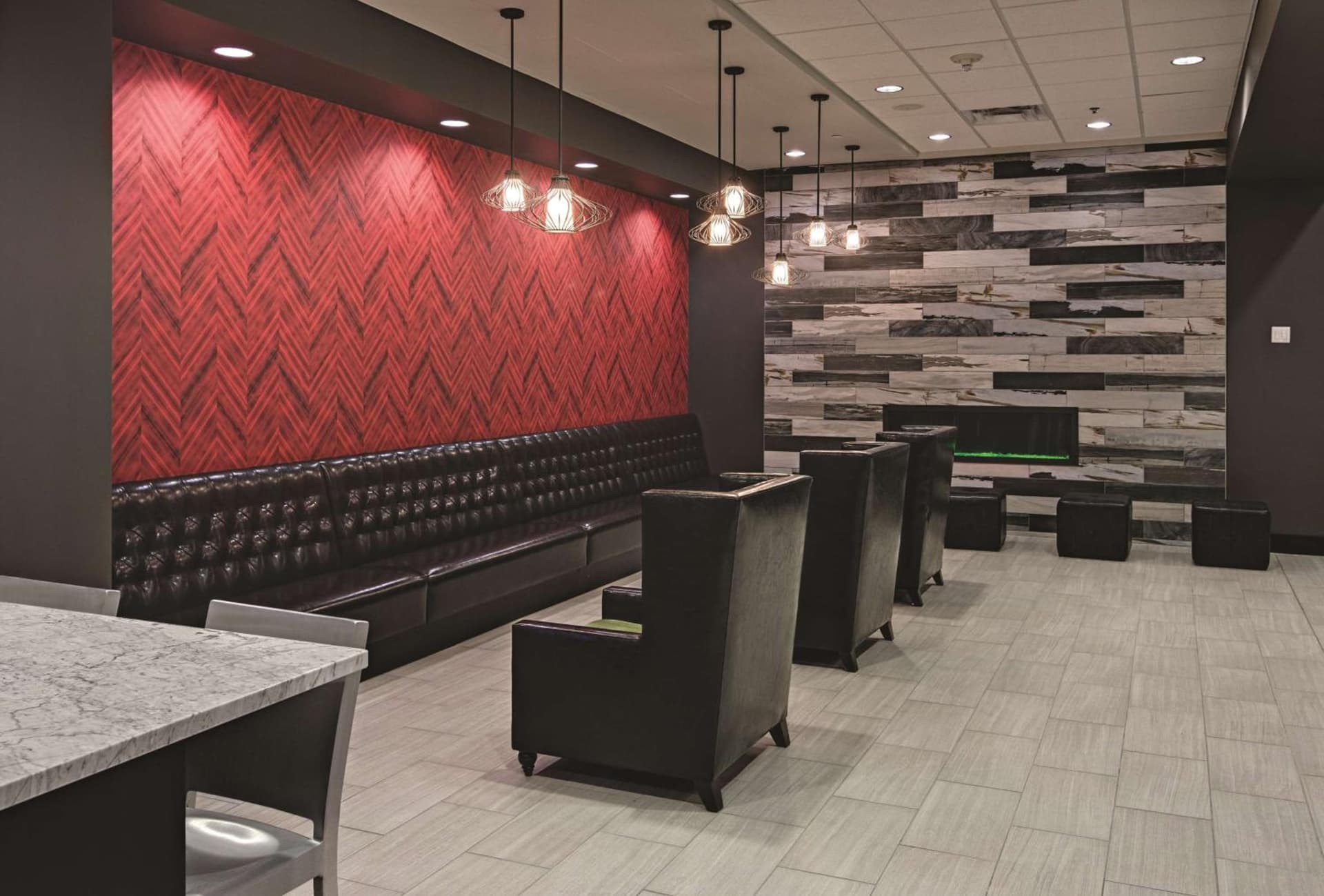 DoubleTree by Hilton St Paul Downtown gallery photo in Saint Paul, MN — image 4