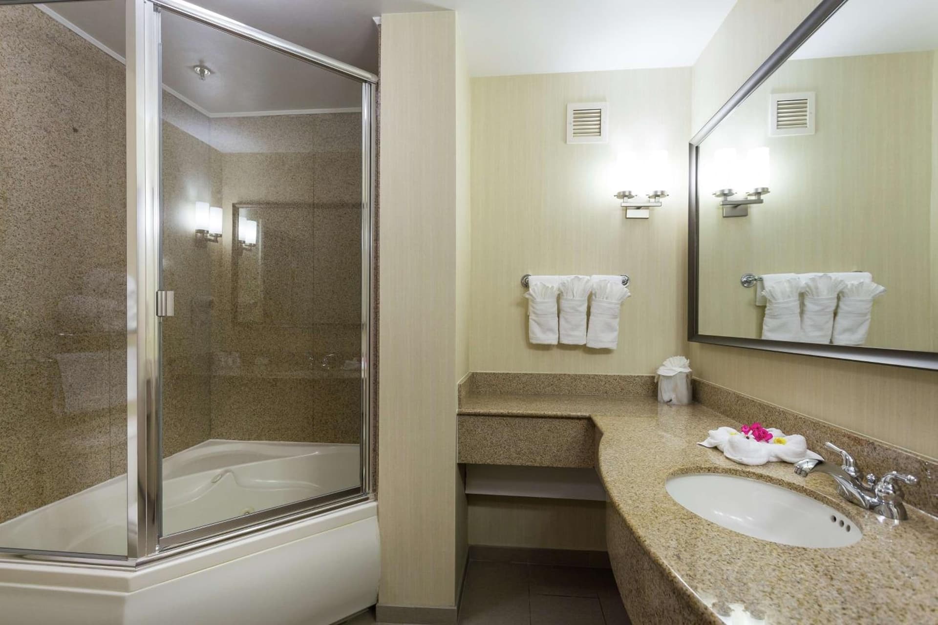 Hilton Garden Inn Fairfield gallery photo in Fairfield, CA — image 23