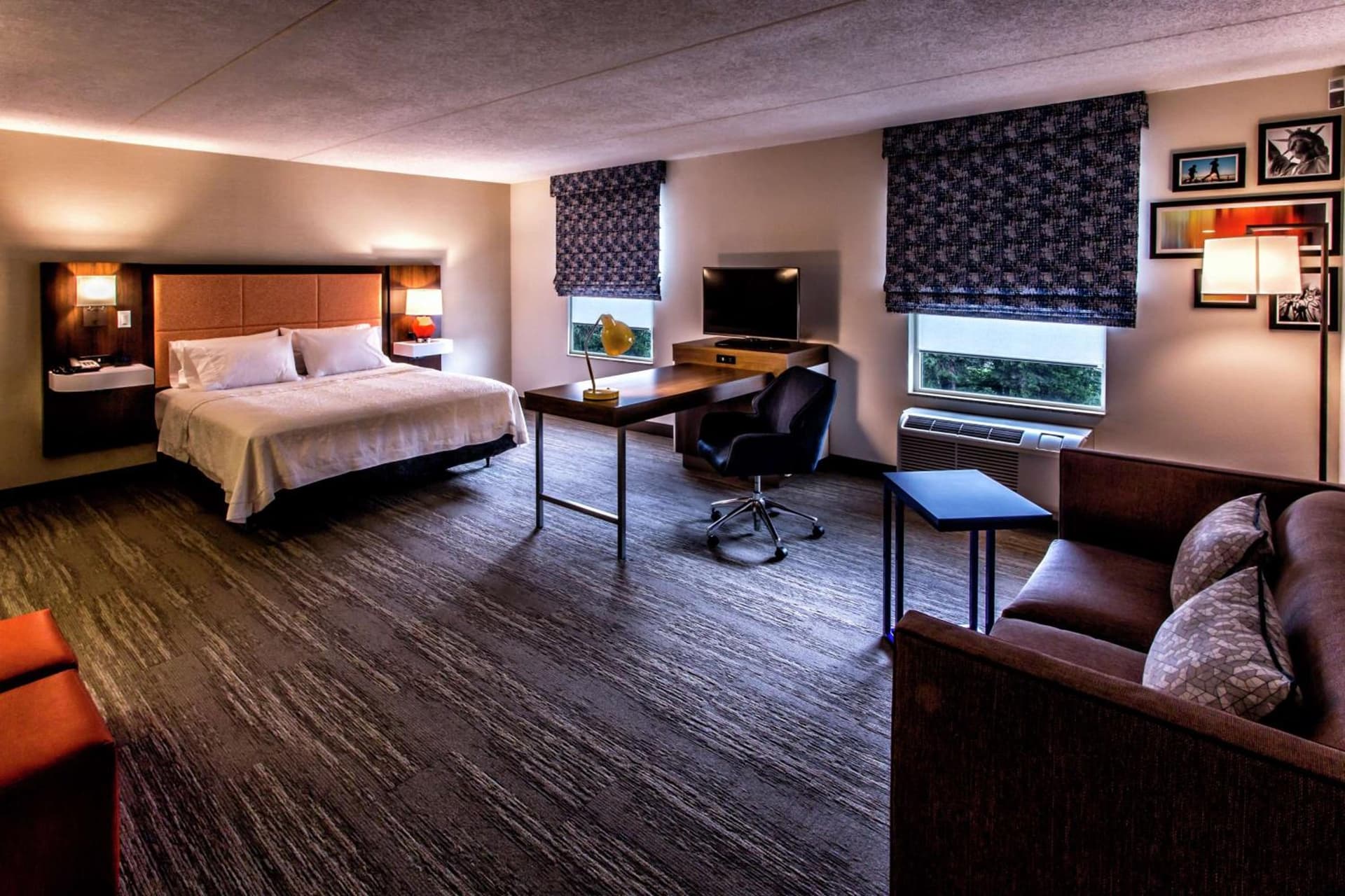 Hampton Inn & Suites Staten Island gallery photo in Staten Island, NY — image 12