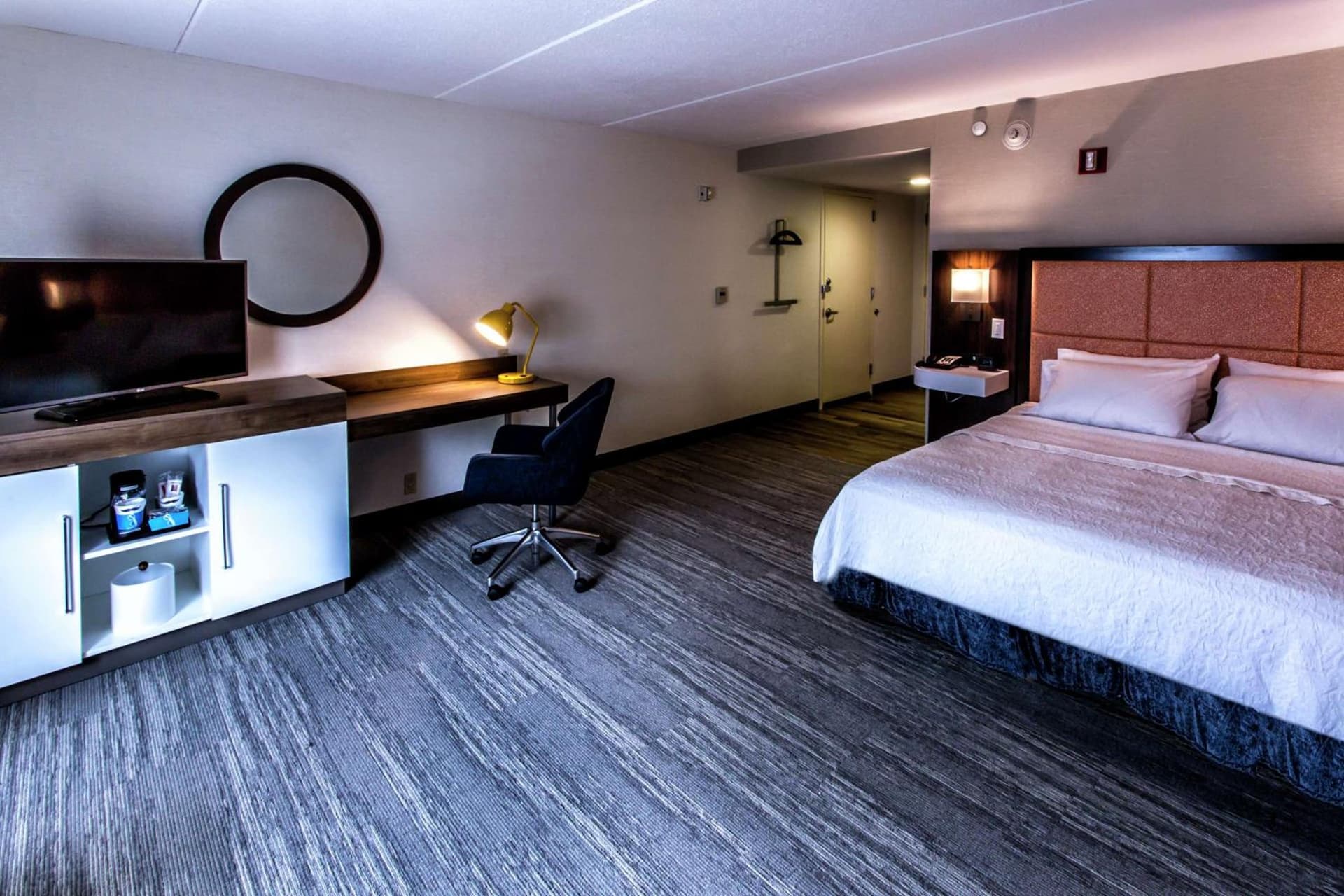 Hampton Inn & Suites Staten Island gallery photo in Staten Island, NY — image 20