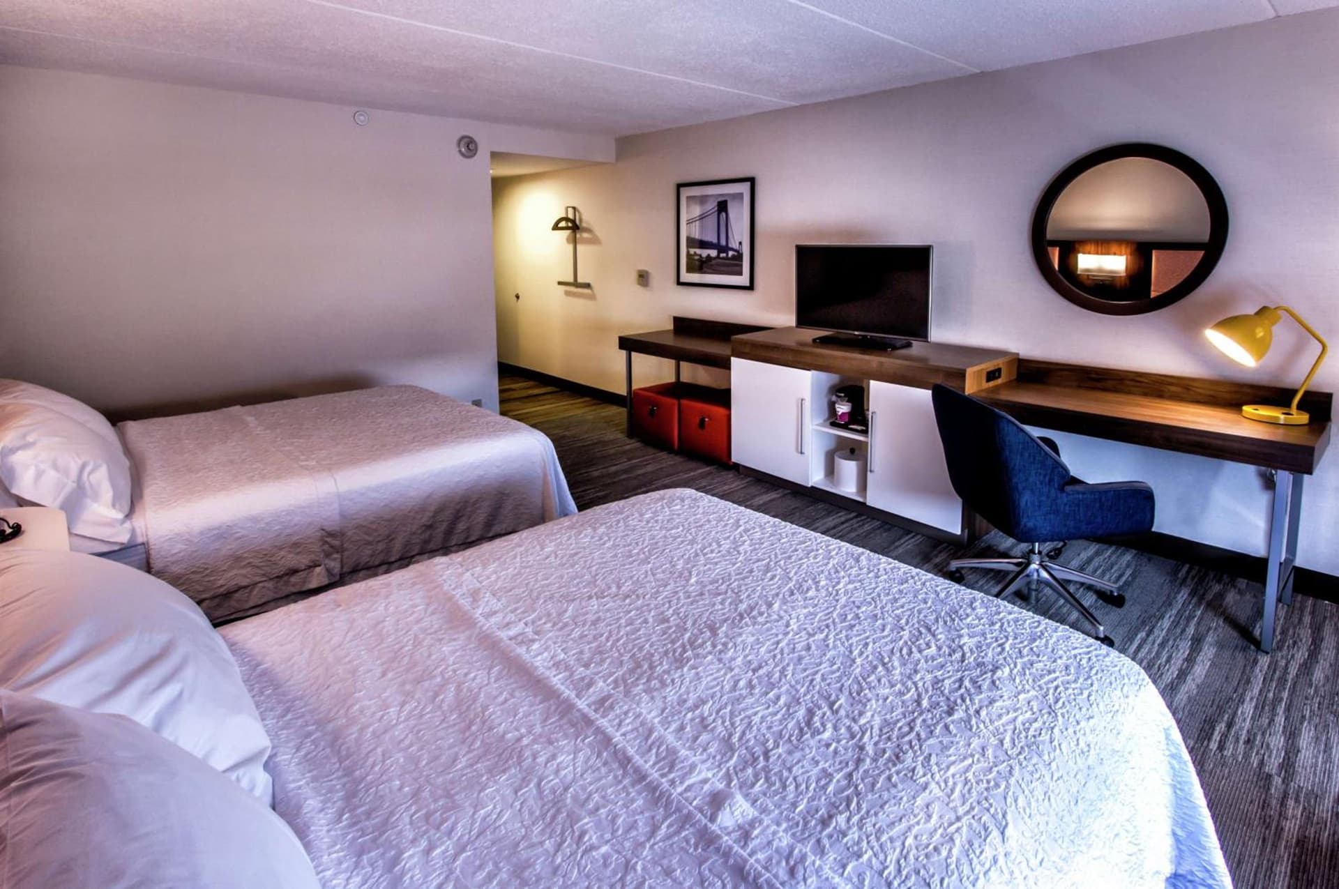 Hampton Inn & Suites Staten Island gallery photo in Staten Island, NY — image 9