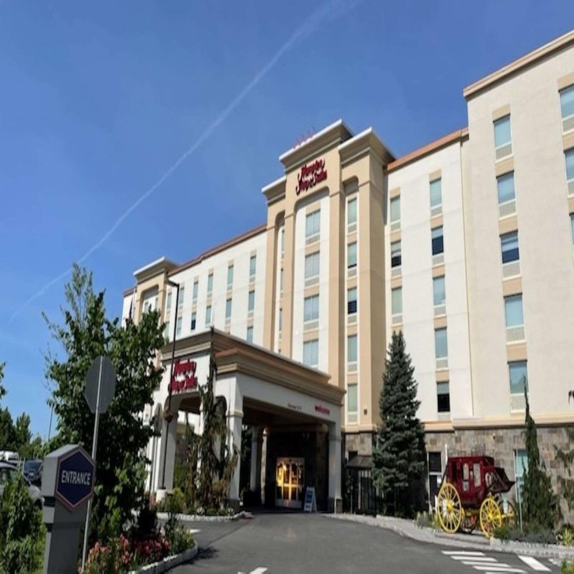 Hampton Inn & Suites Staten Island gallery photo in Staten Island, NY — image 32