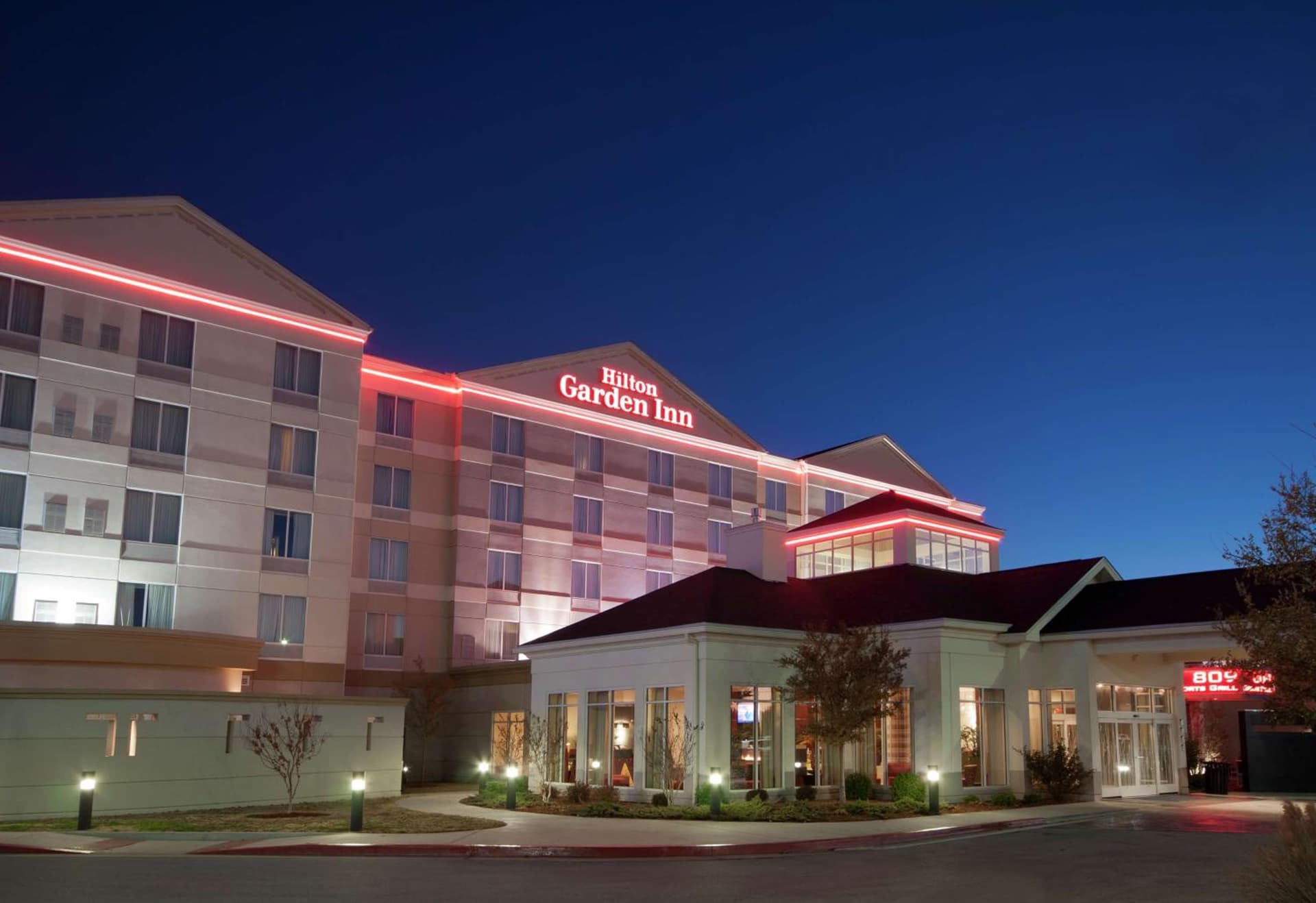 Hilton Garden Inn Oklahoma City Midtown interior in Oklahoma City, OK — gallery photo 2