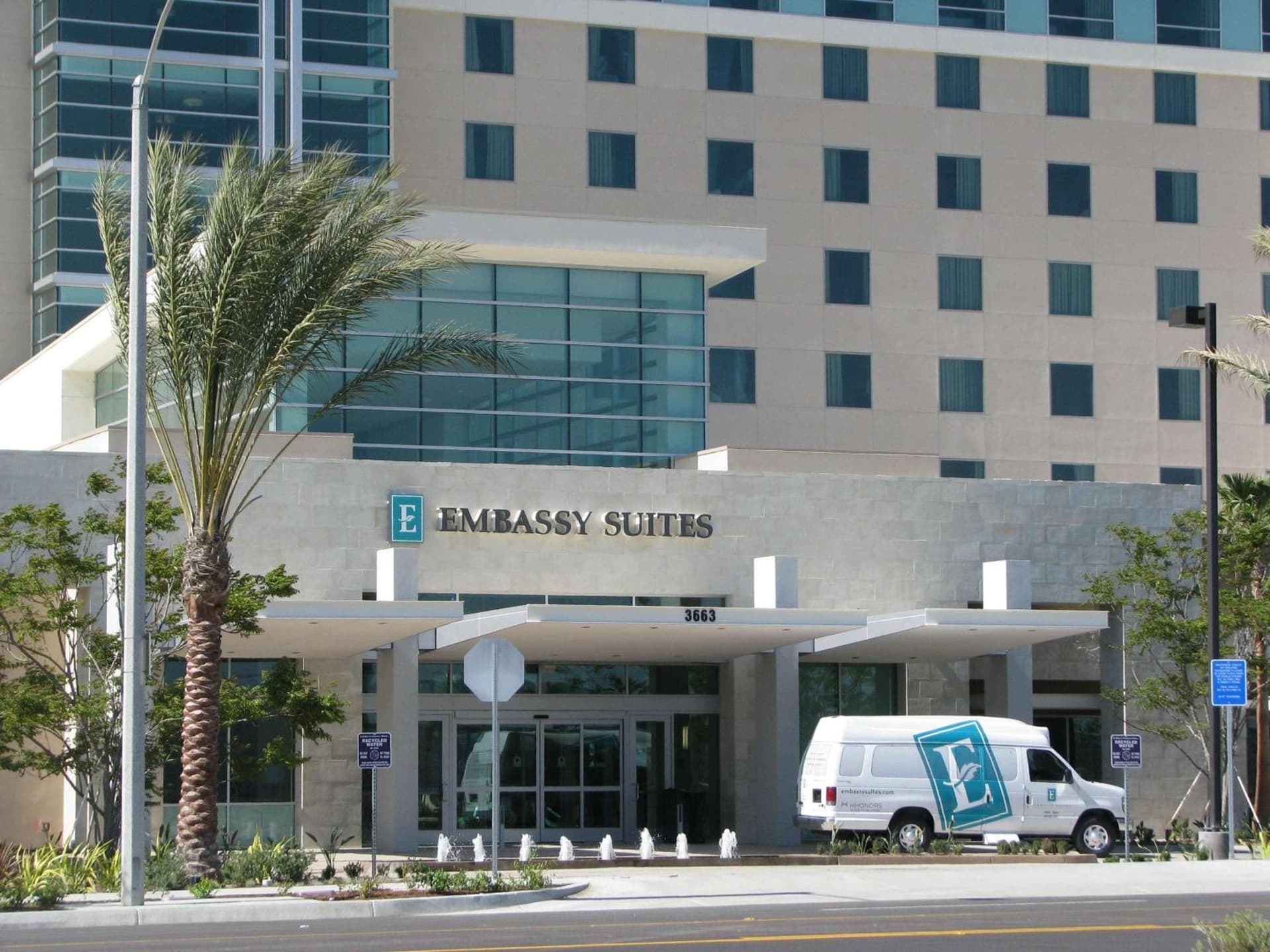 Embassy Suites Ontario - Airport interior in Ontario, CA — gallery photo 2