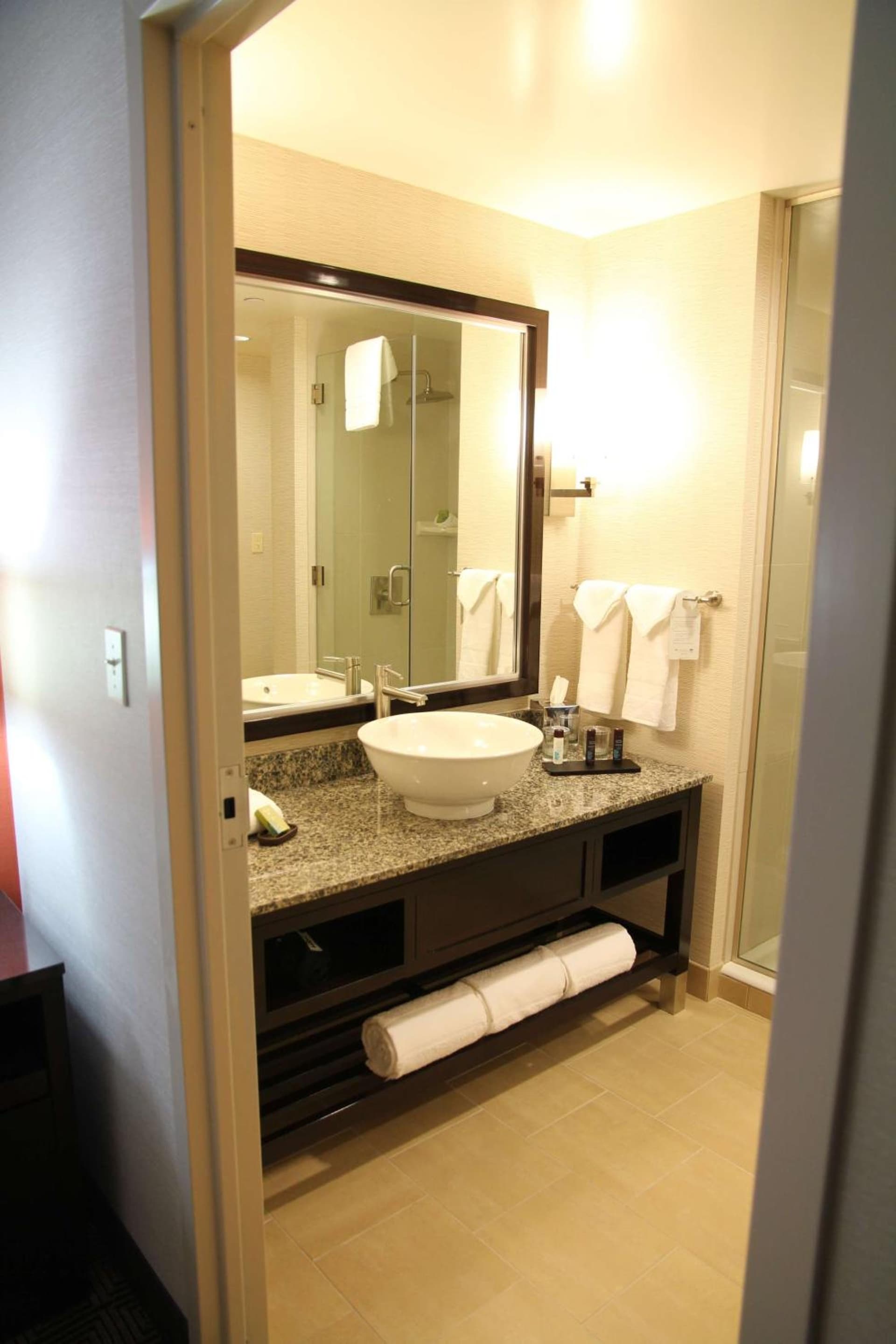 Embassy Suites Ontario - Airport interior in Ontario, CA — gallery photo 2