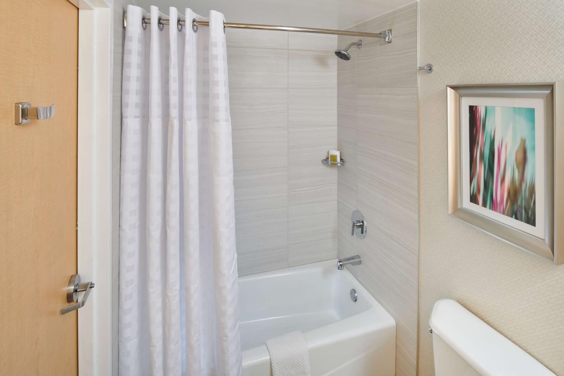 DoubleTree by Hilton Irvine Spectrum gallery photo in Irvine, CA — image 26