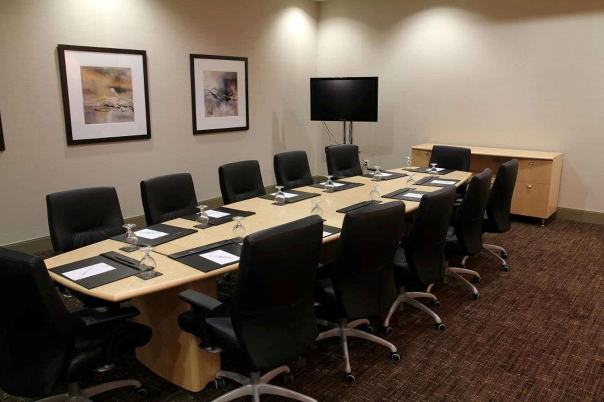 Embassy Suites Ontario - Airport gallery photo in Ontario, CA — image 31