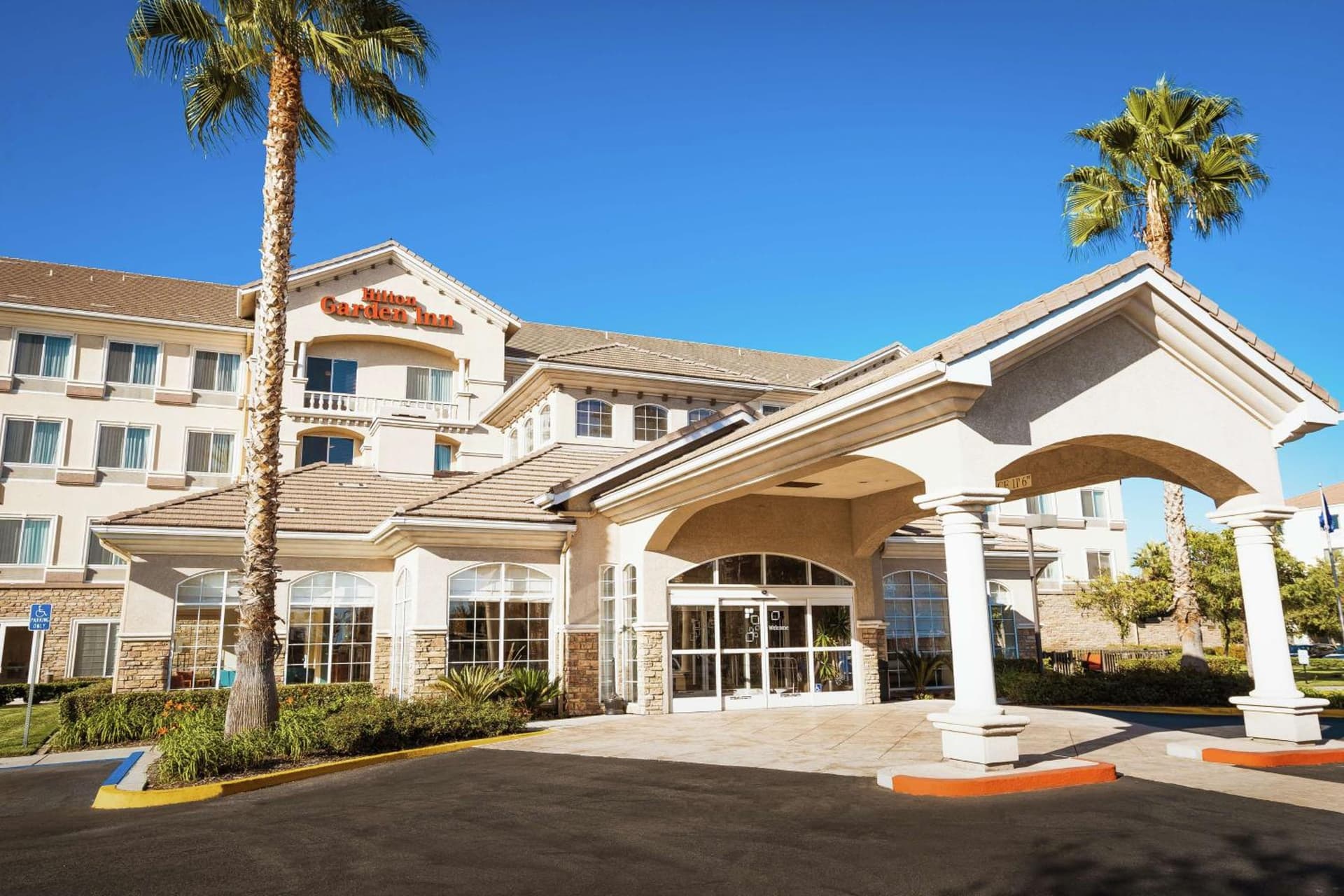 Hilton Garden Inn Ontario Rancho Cucamonga featured exterior or lobby in Rancho Cucamonga, CA — similar hotel