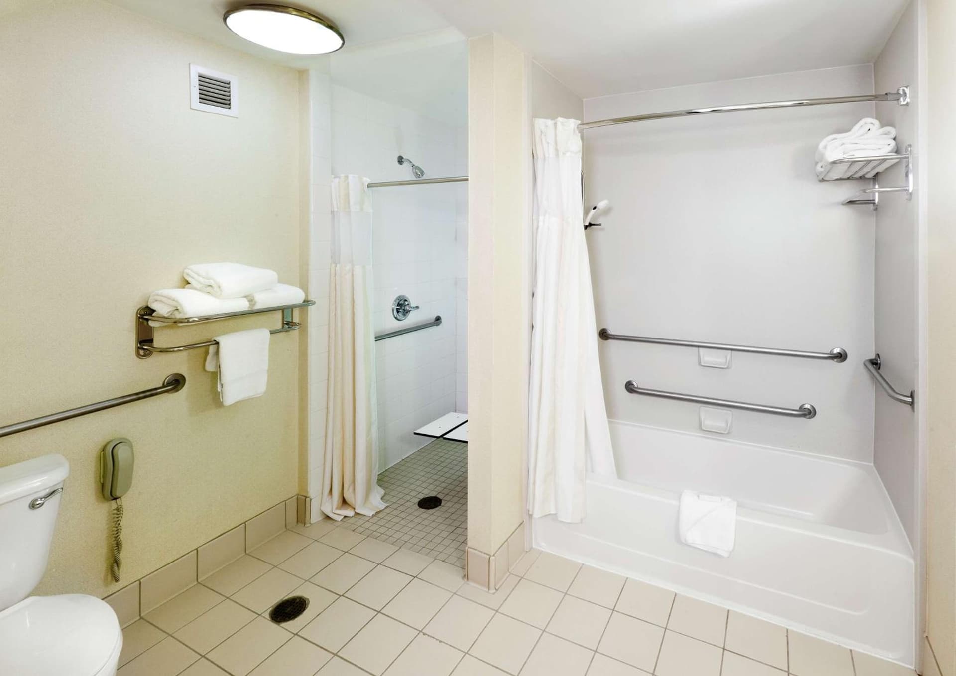Hilton Garden Inn Ontario Rancho Cucamonga gallery photo in Rancho Cucamonga, CA — image 6
