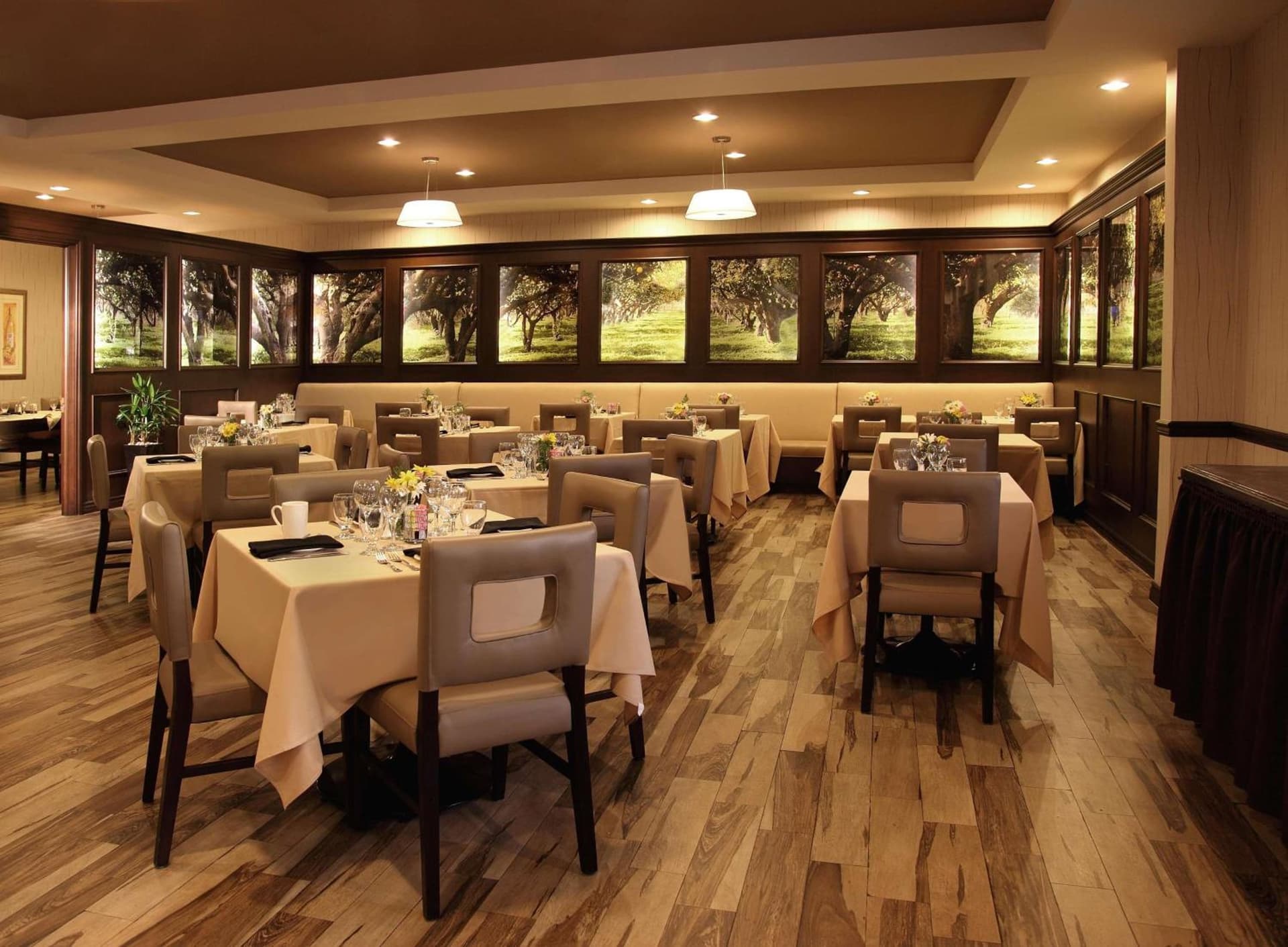 DoubleTree by Hilton Claremont gallery photo in Claremont, CA — image 6