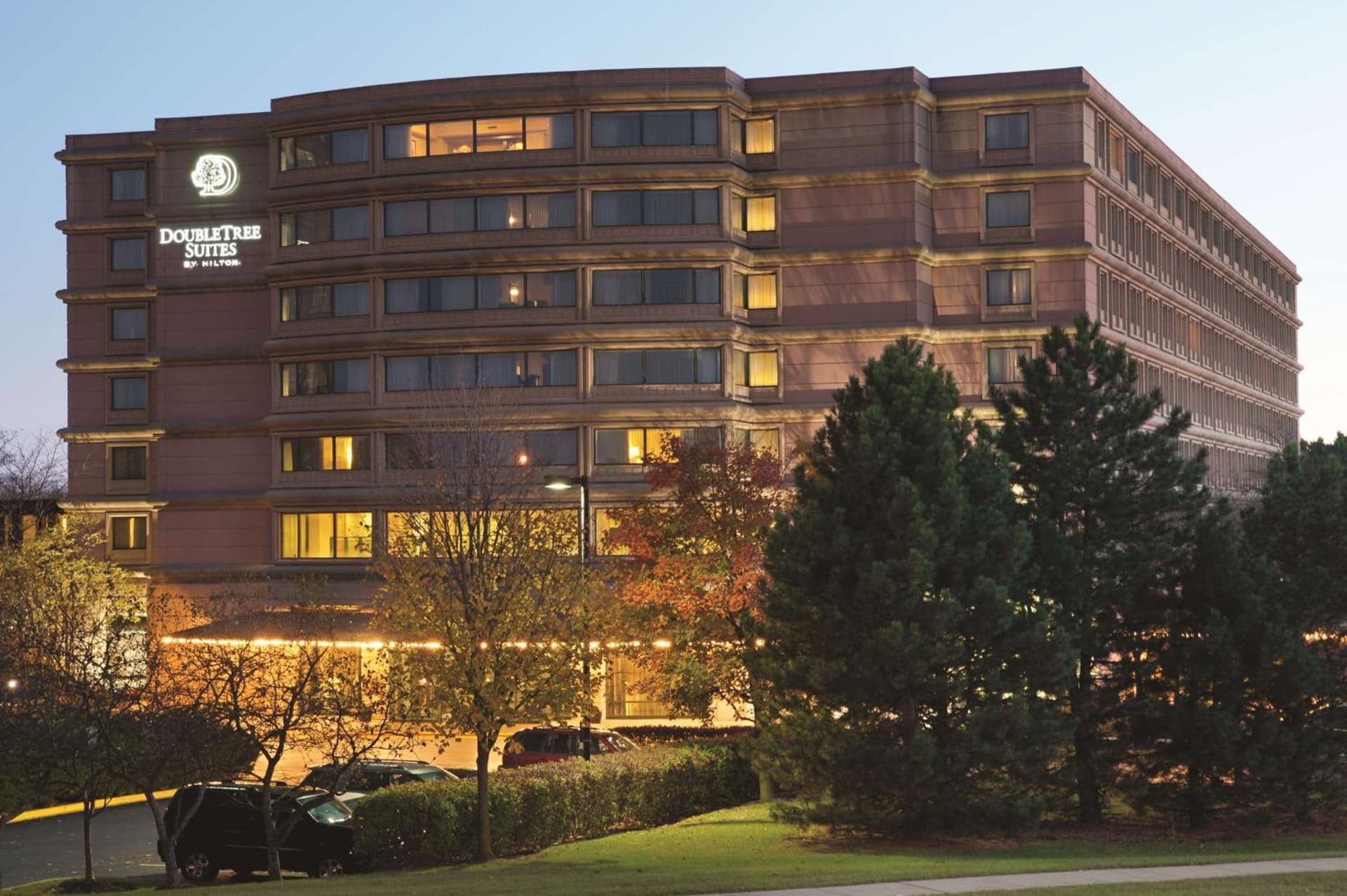 DoubleTree Suites by Hilton Hotel & Conference Center Chicago-Downers Grove featured exterior or lobby in Downers Grove, IL — similar hotel