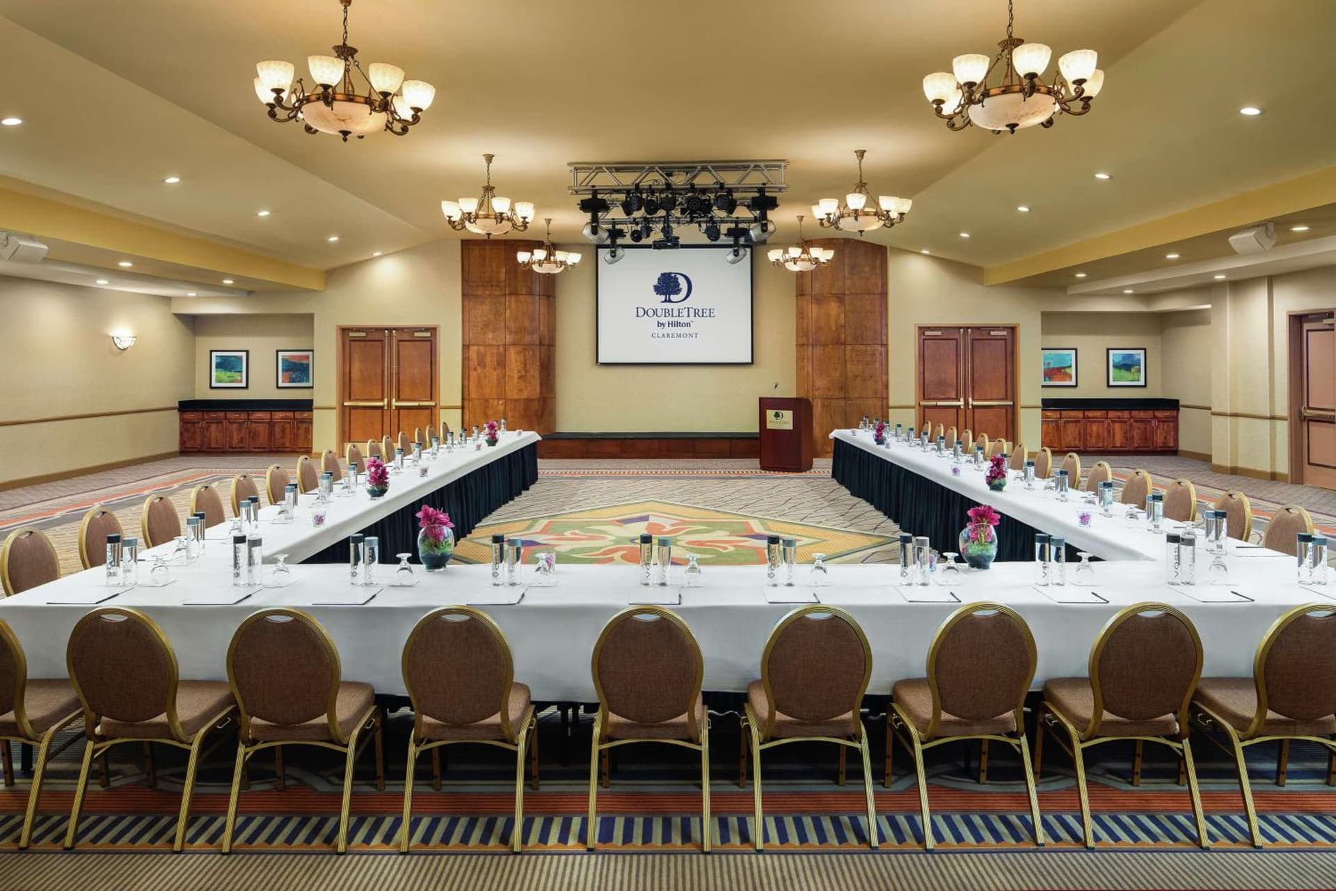 DoubleTree by Hilton Claremont gallery photo in Claremont, CA — image 36