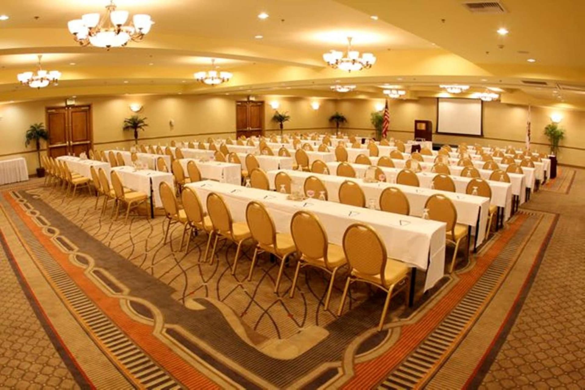 DoubleTree by Hilton Claremont gallery photo in Claremont, CA — image 27