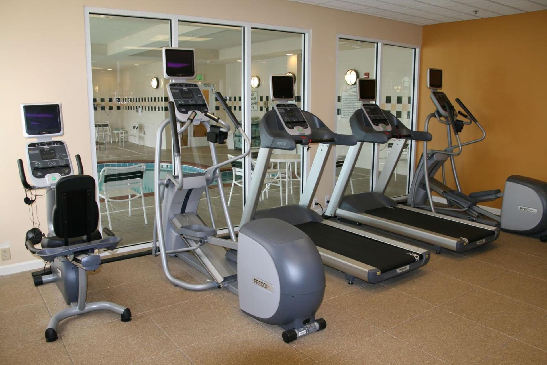 Hilton Garden Inn Newport News gallery photo in Newport News, VA — image 6