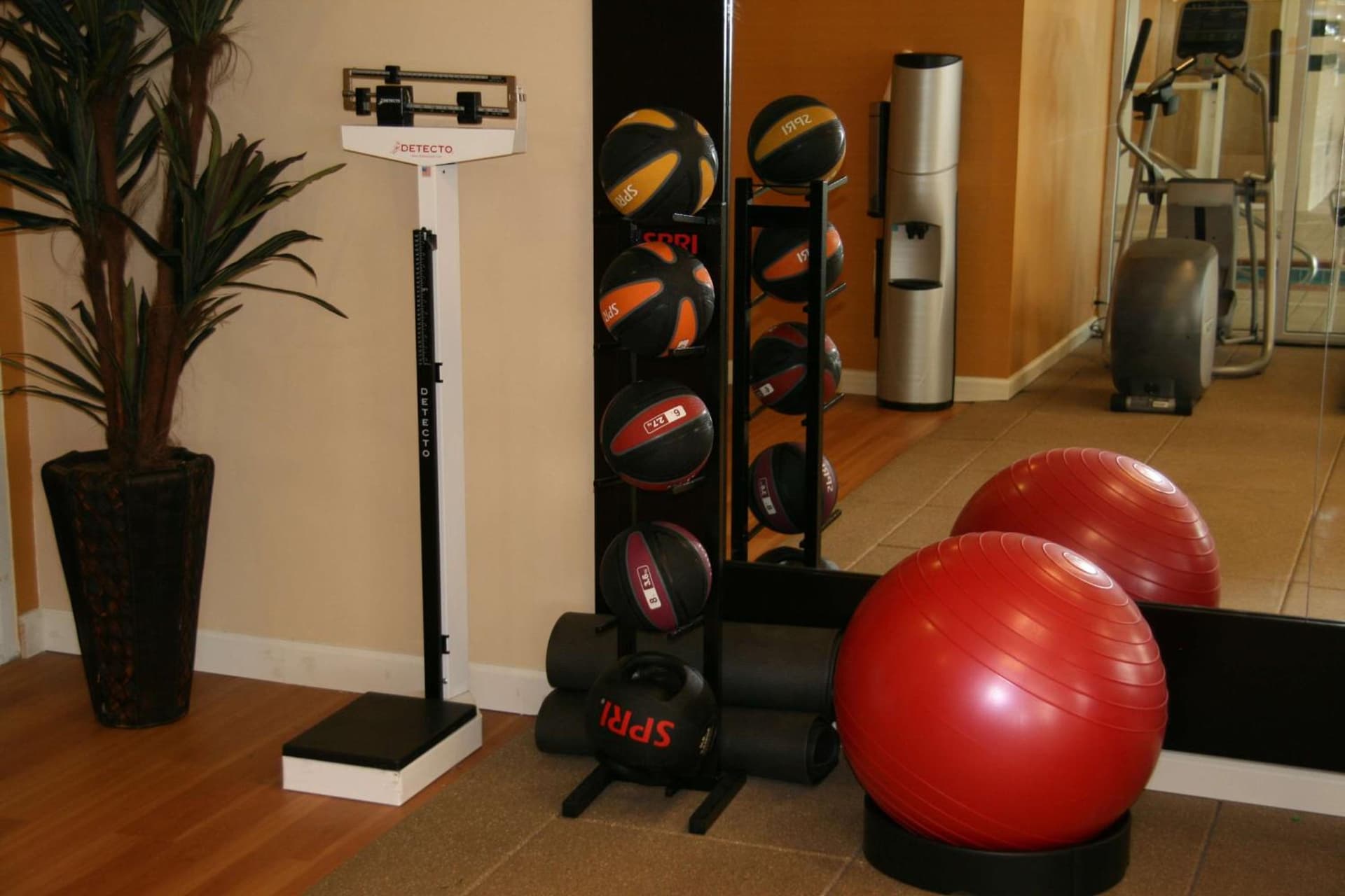Hilton Garden Inn Newport News gallery photo in Newport News, VA — image 22