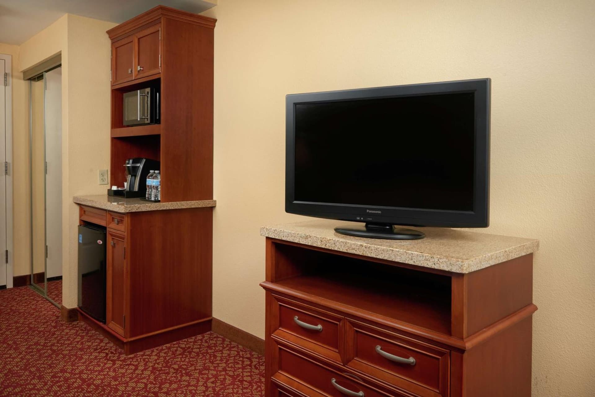 Hilton Garden Inn Newport News gallery photo in Newport News, VA — image 5