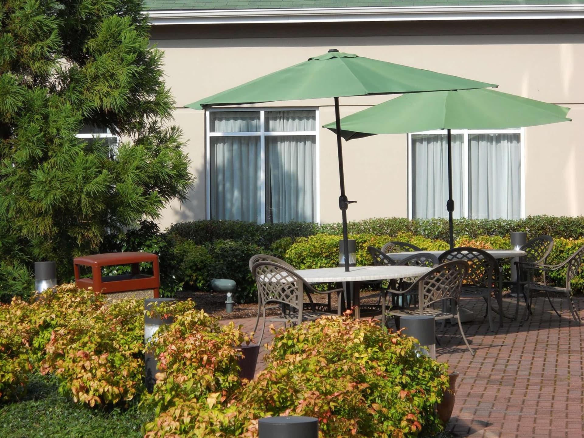 Hilton Garden Inn Chesapeake Greenbrier interior in Chesapeake, VA — gallery photo 2