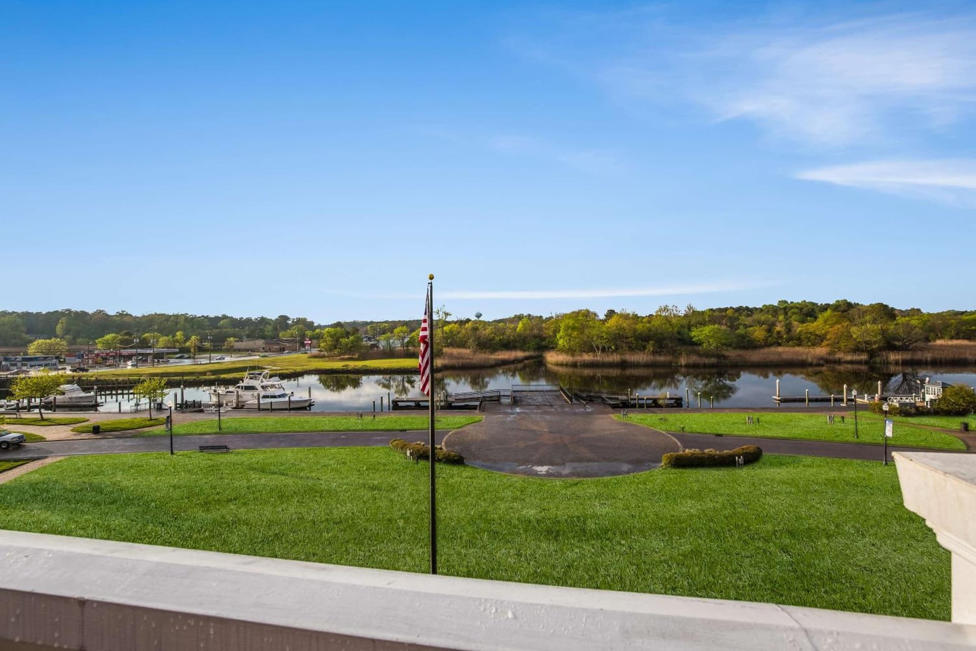 Hilton Garden Inn Suffolk Riverfront gallery photo in Suffolk, VA — image 12