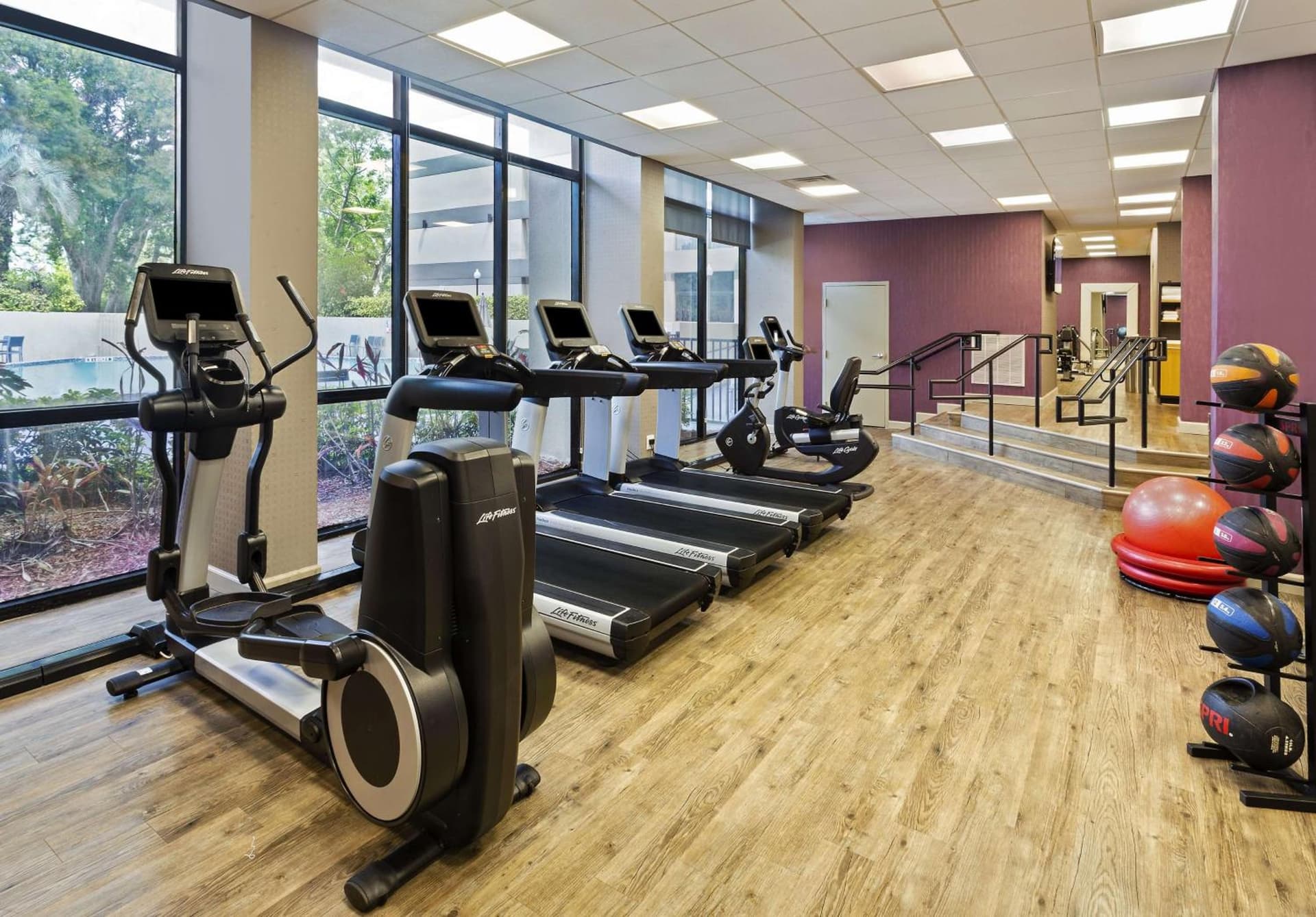 DoubleTree by Hilton Orlando East - UCF Area gallery photo in Orlando, FL — image 4