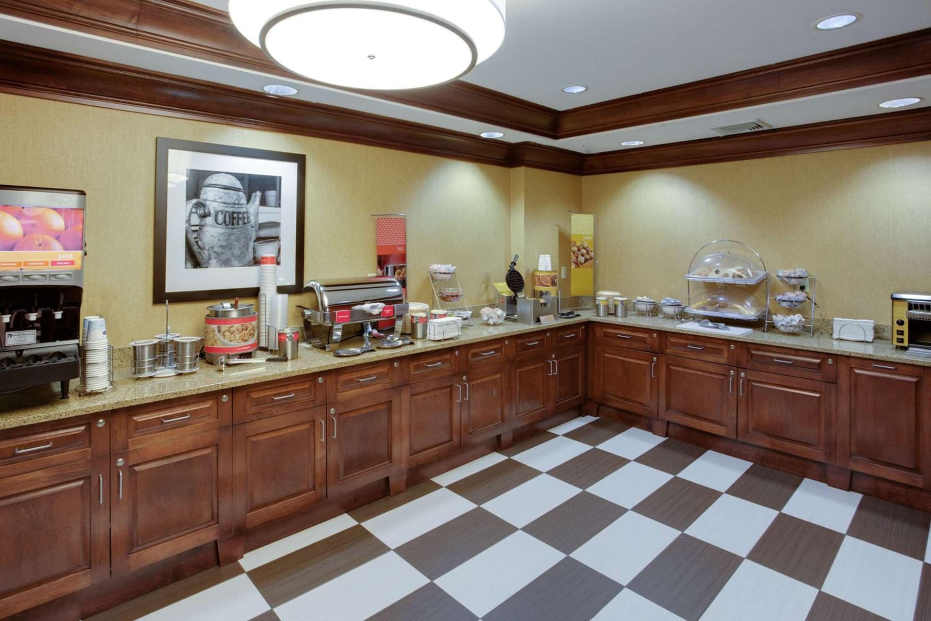 Hampton Inn Auburn gallery photo in Auburn — image 26