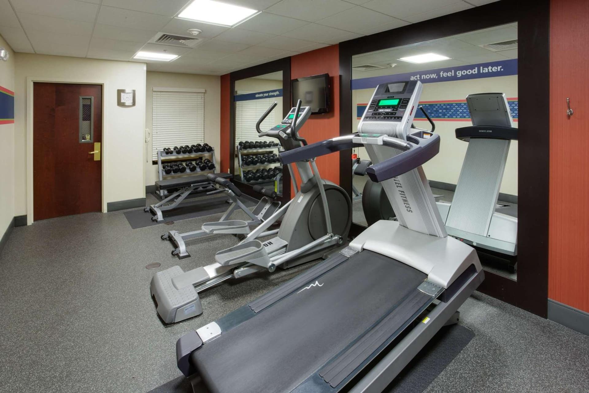 Hampton Inn Auburn gallery photo in Auburn — image 18