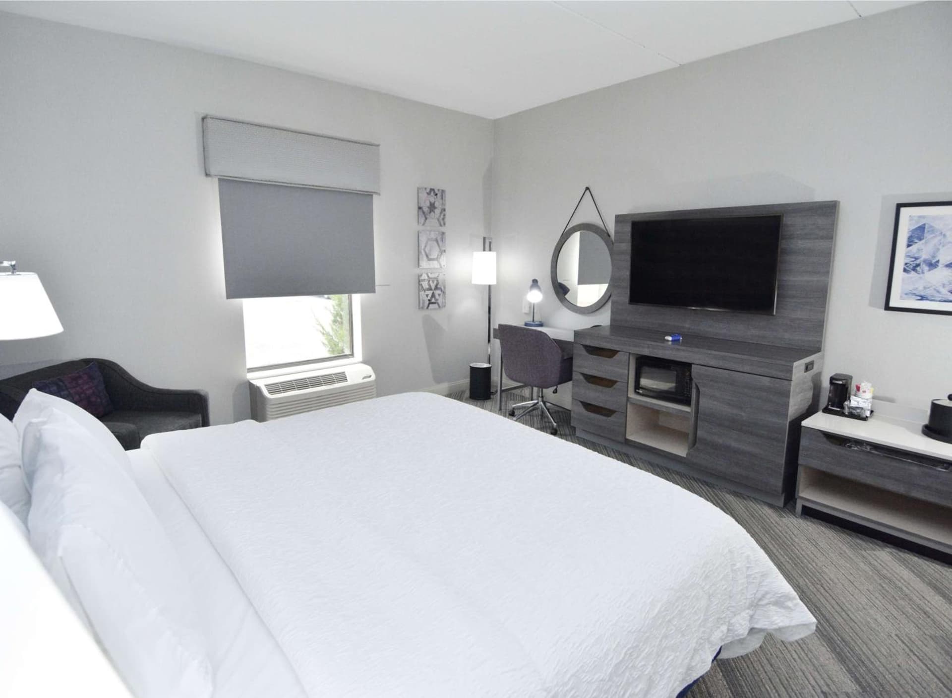 Hampton Inn Auburn gallery photo in Auburn — image 14