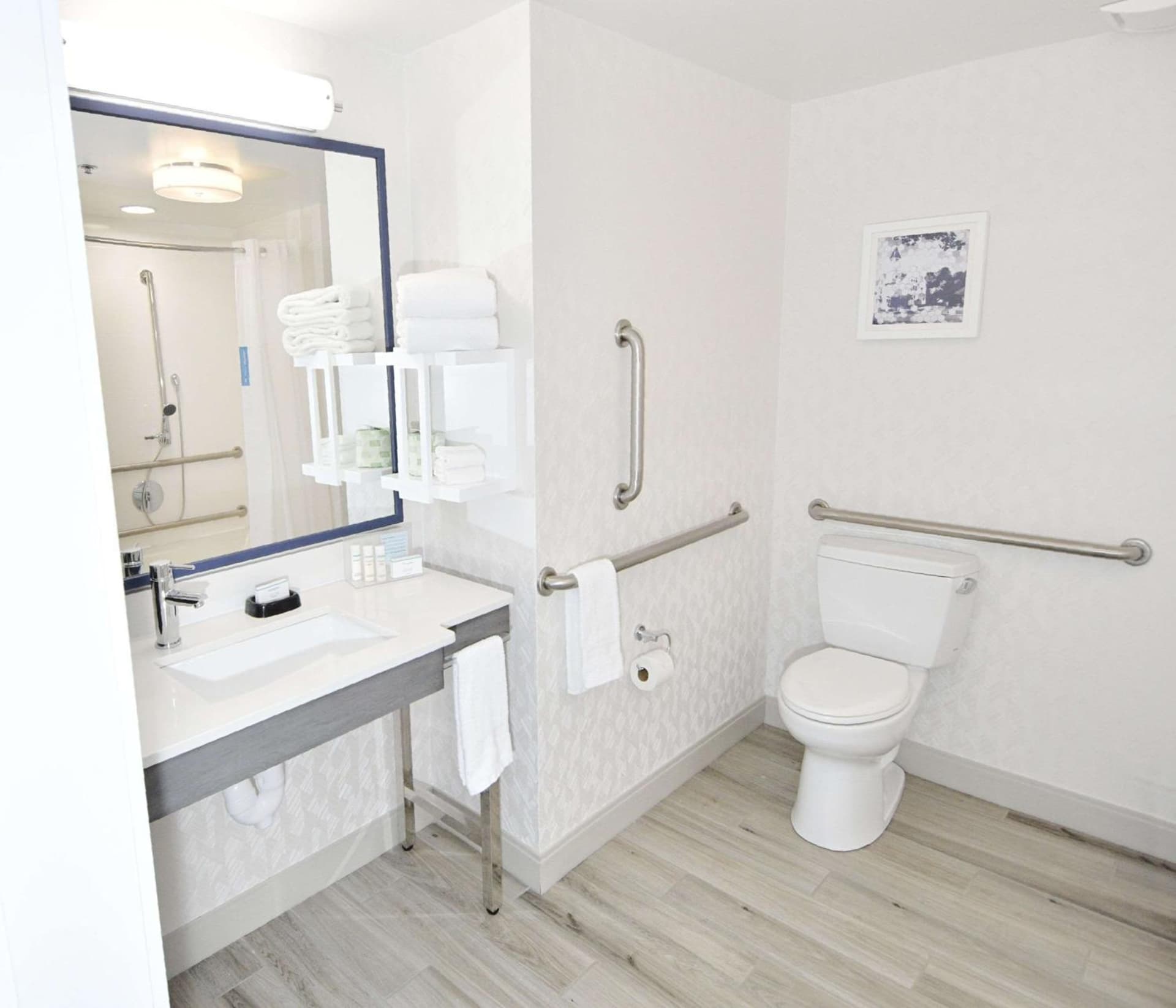 Hampton Inn Auburn gallery photo in Auburn — image 16