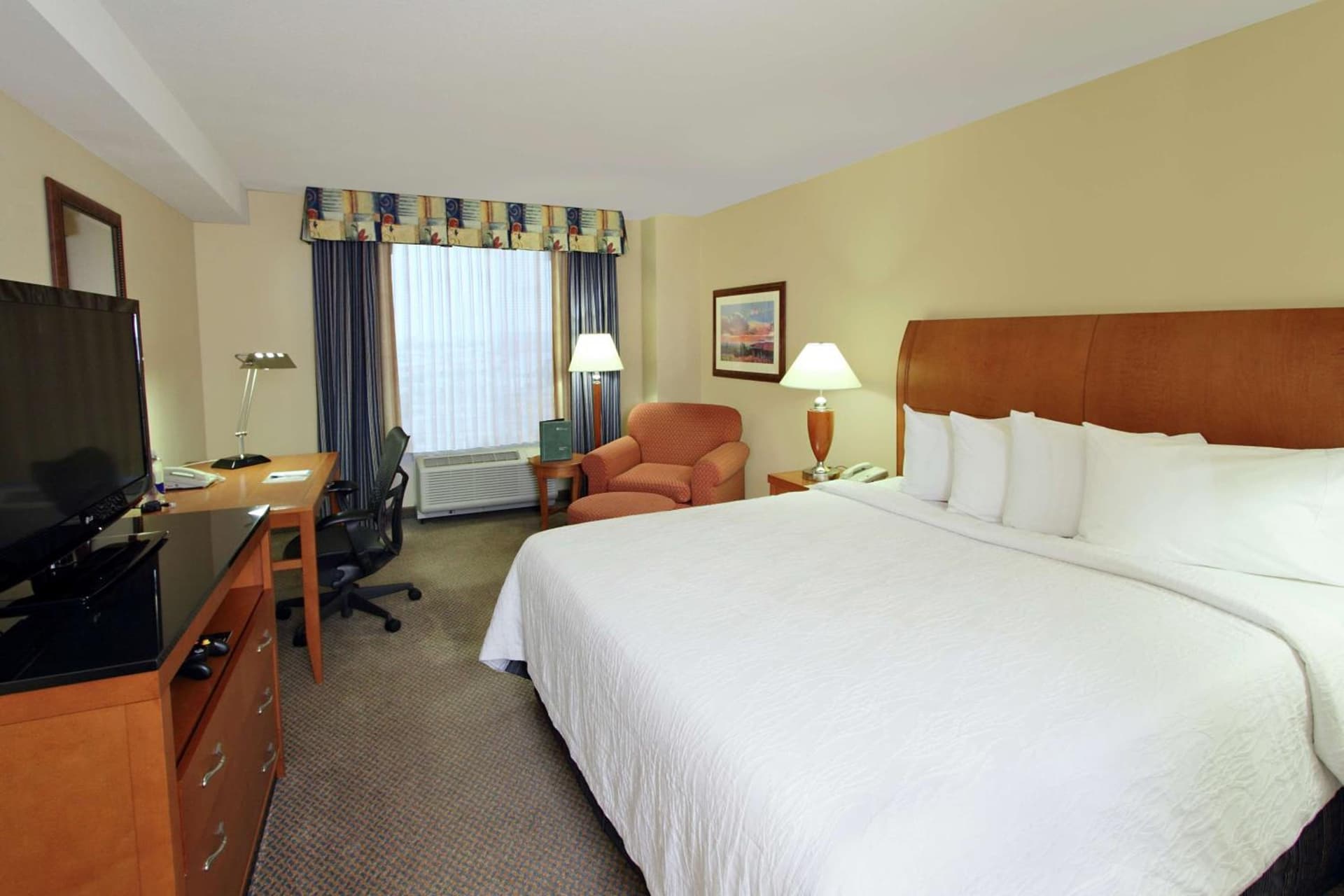 Hilton Garden Inn Oxnard/Camarillo gallery photo in Oxnard, CA — image 35