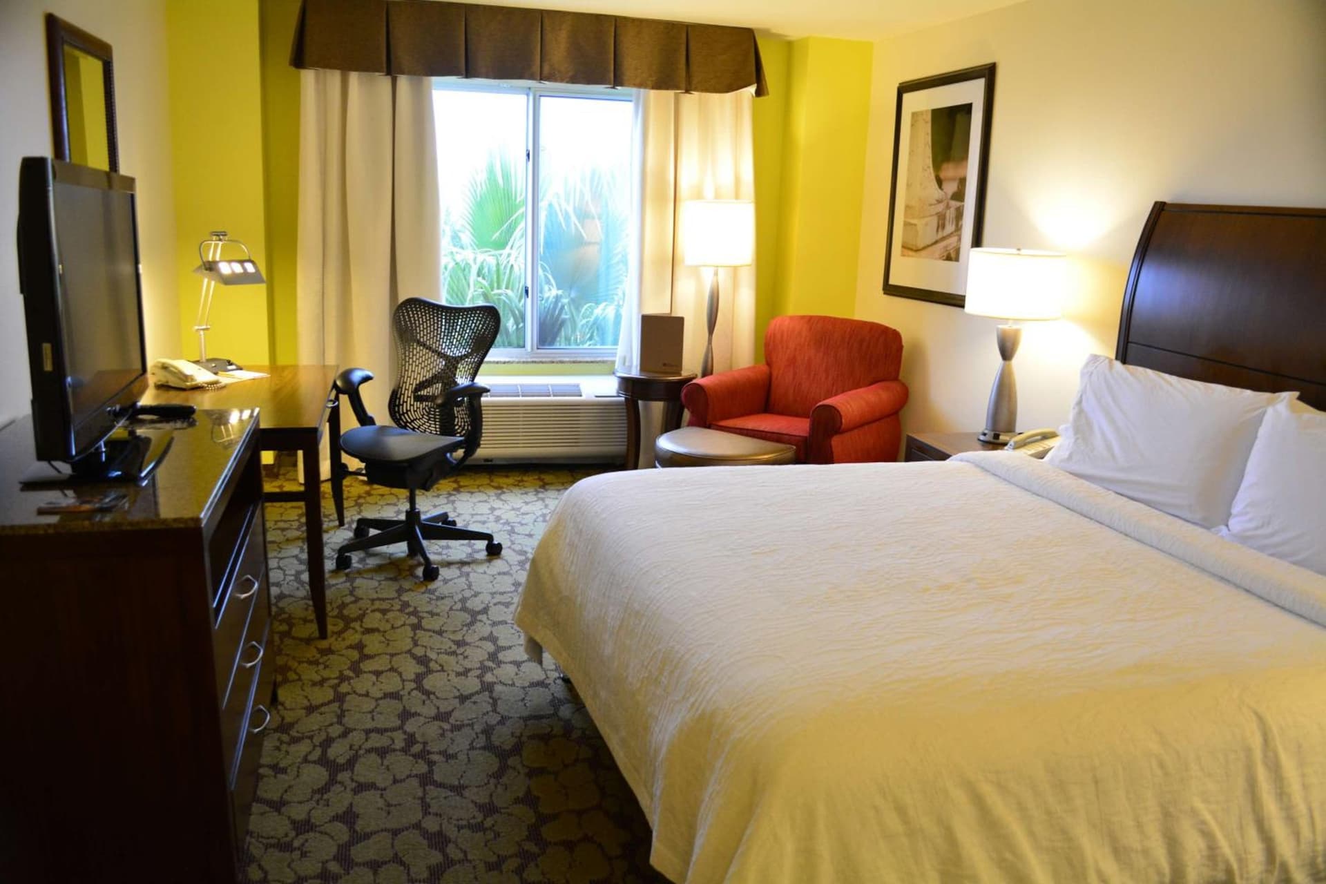 Hilton Garden Inn Oxnard/Camarillo gallery photo in Oxnard, CA — image 32