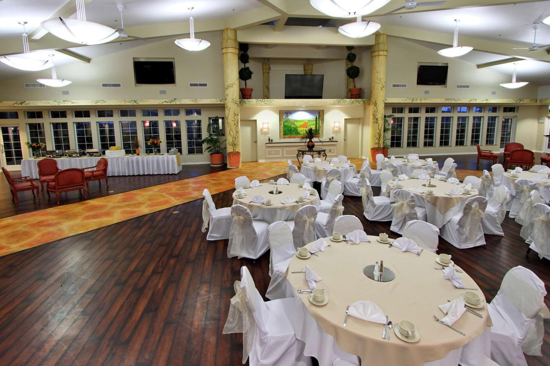 Hilton Garden Inn Oxnard/Camarillo gallery photo in Oxnard, CA — image 16