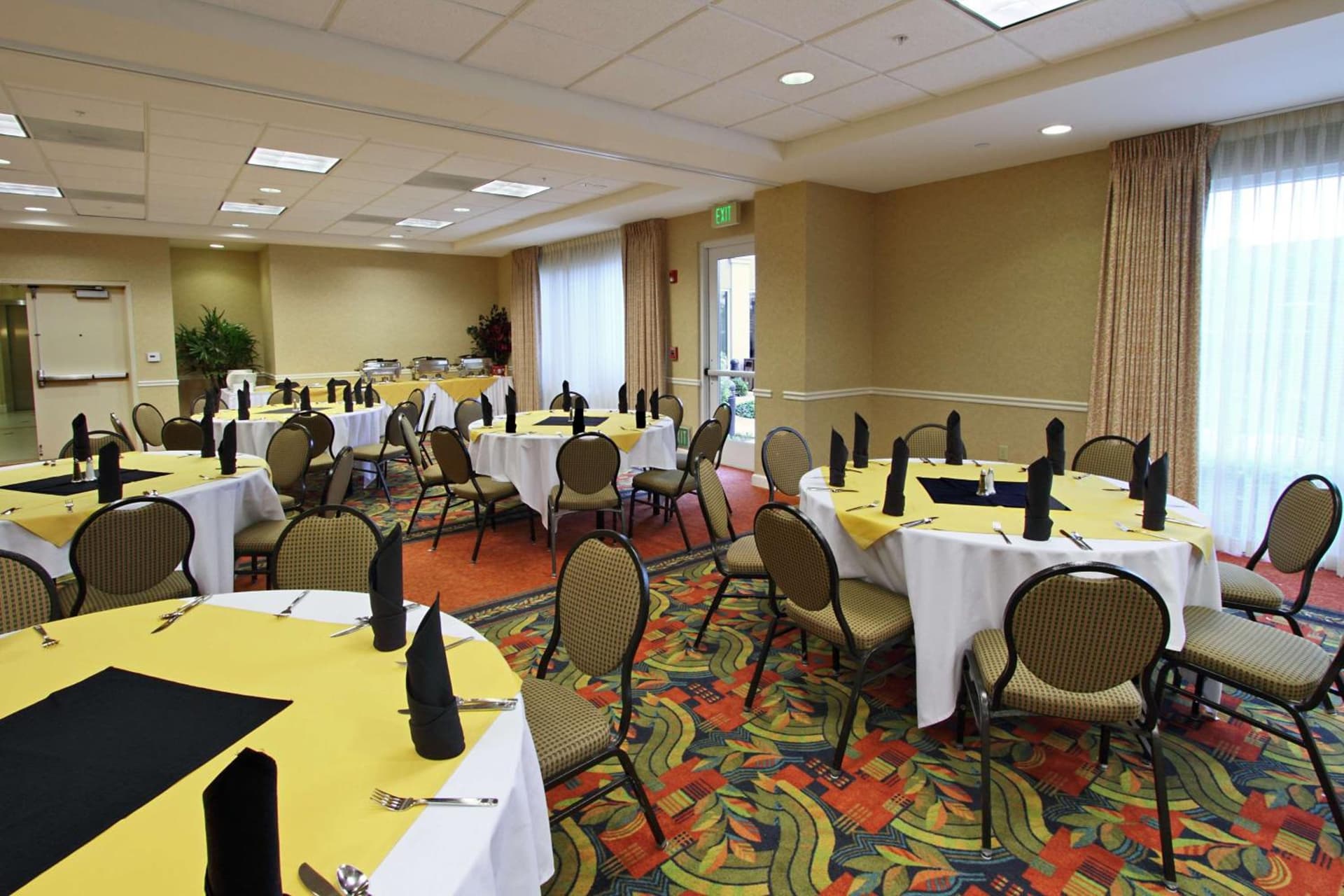 Hilton Garden Inn Oxnard/Camarillo gallery photo in Oxnard, CA — image 28
