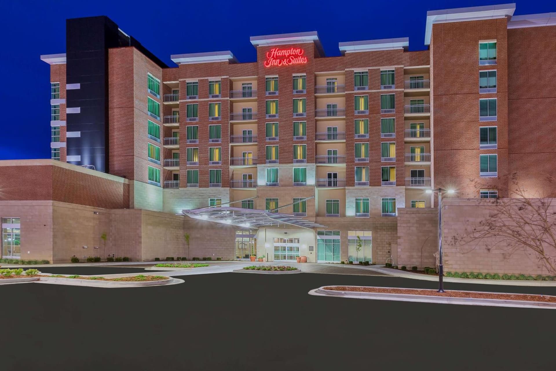 Hampton Inn & Suites Owensboro Downtown Waterfront featured exterior or lobby in Owensboro, KY — similar hotel