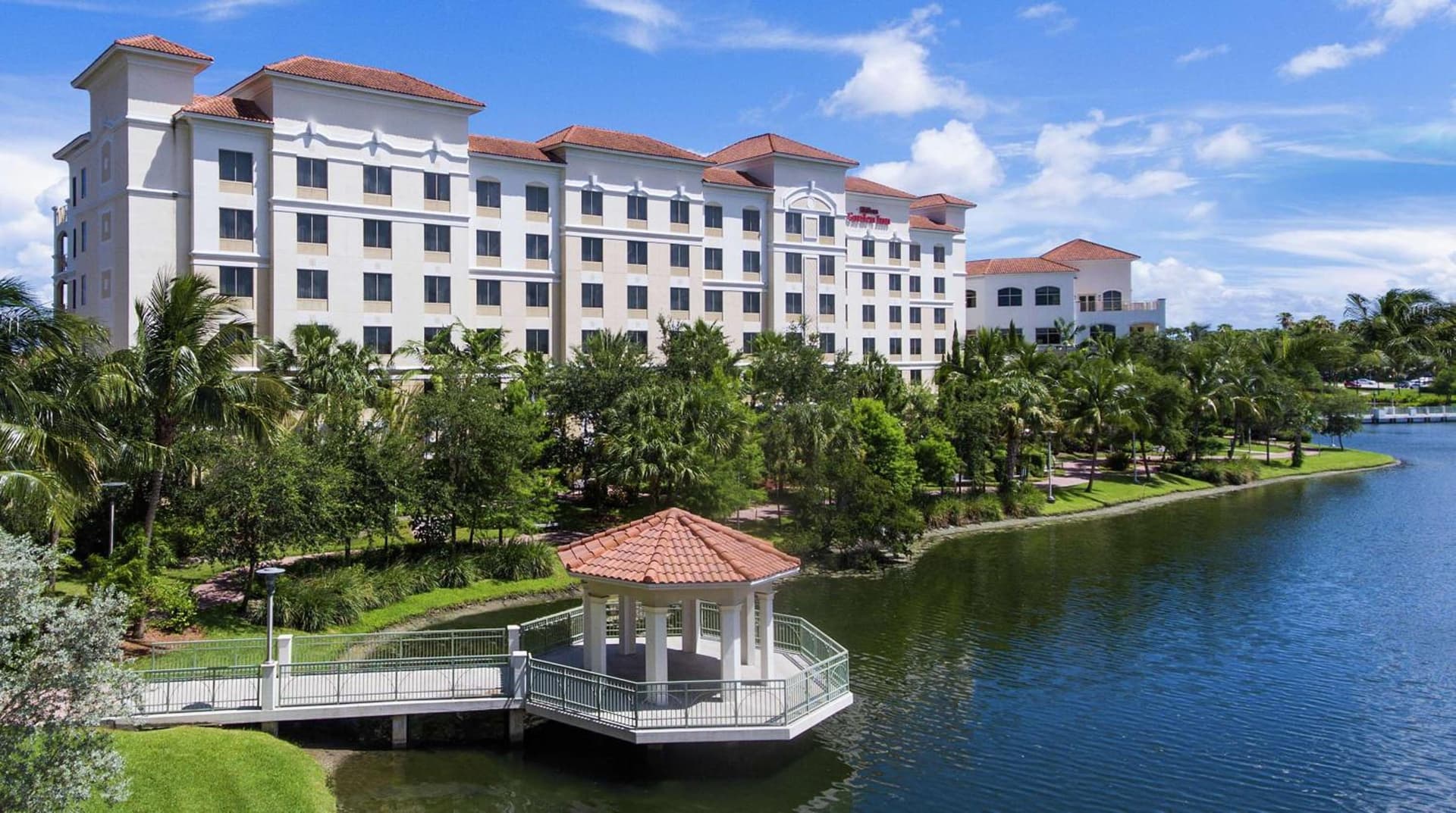 Hilton Garden Inn Palm Beach Gardens interior in Palm Beach Gardens, FL — gallery photo 2
