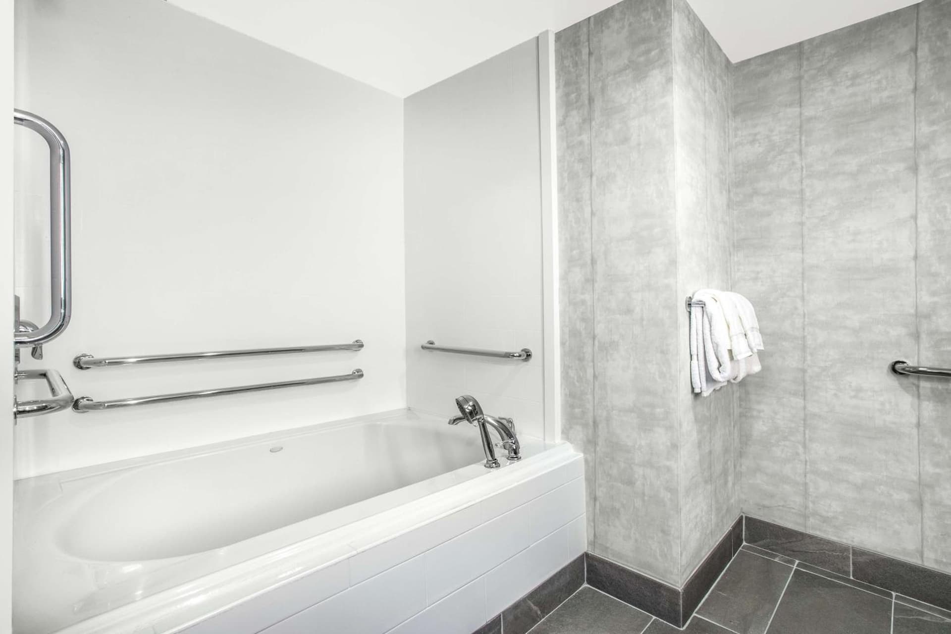 Hilton Garden Inn Palm Beach Gardens gallery photo in Palm Beach Gardens, FL — image 64