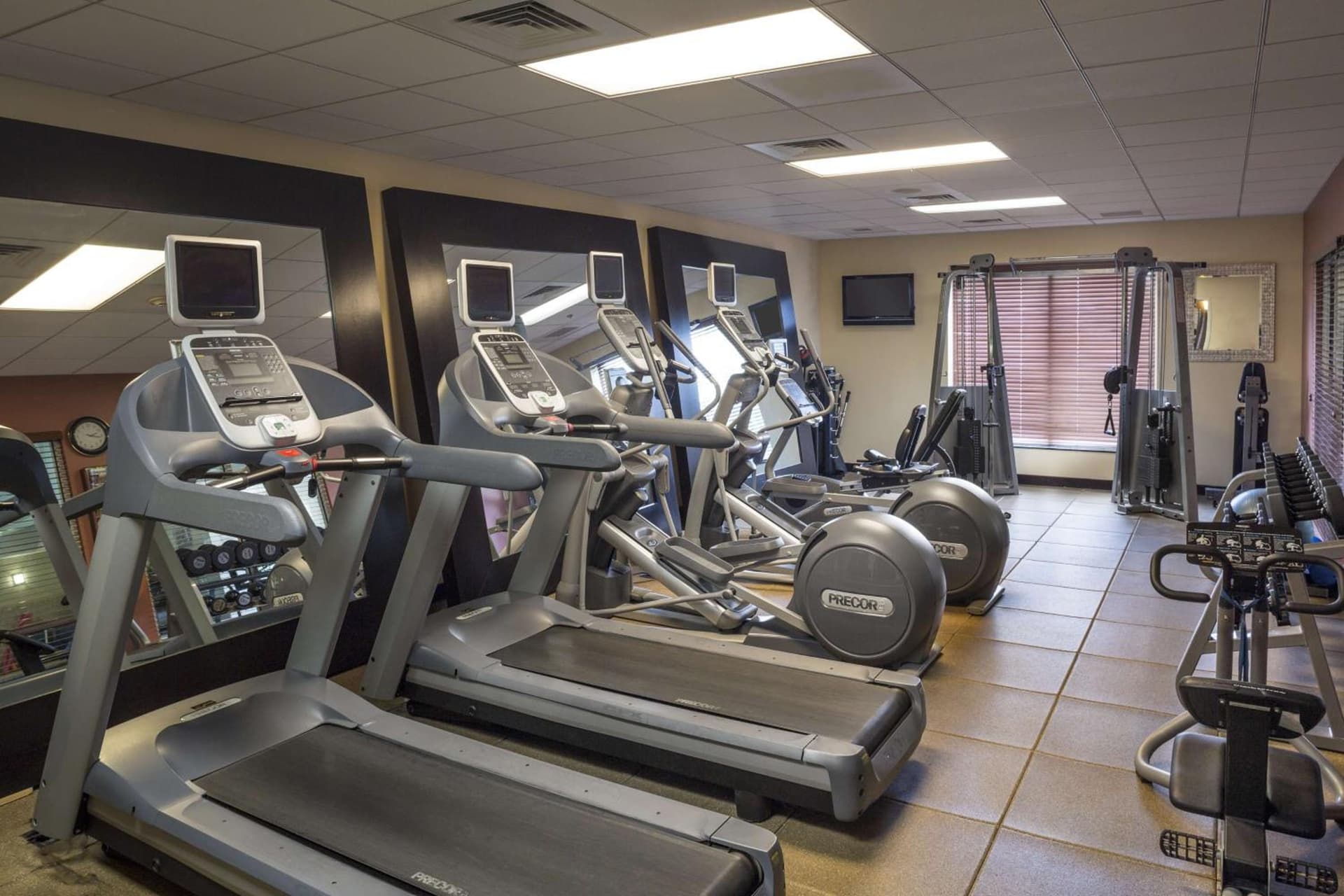 Hilton Garden Inn Hampton Coliseum Central gallery photo in Hampton, VA — image 7