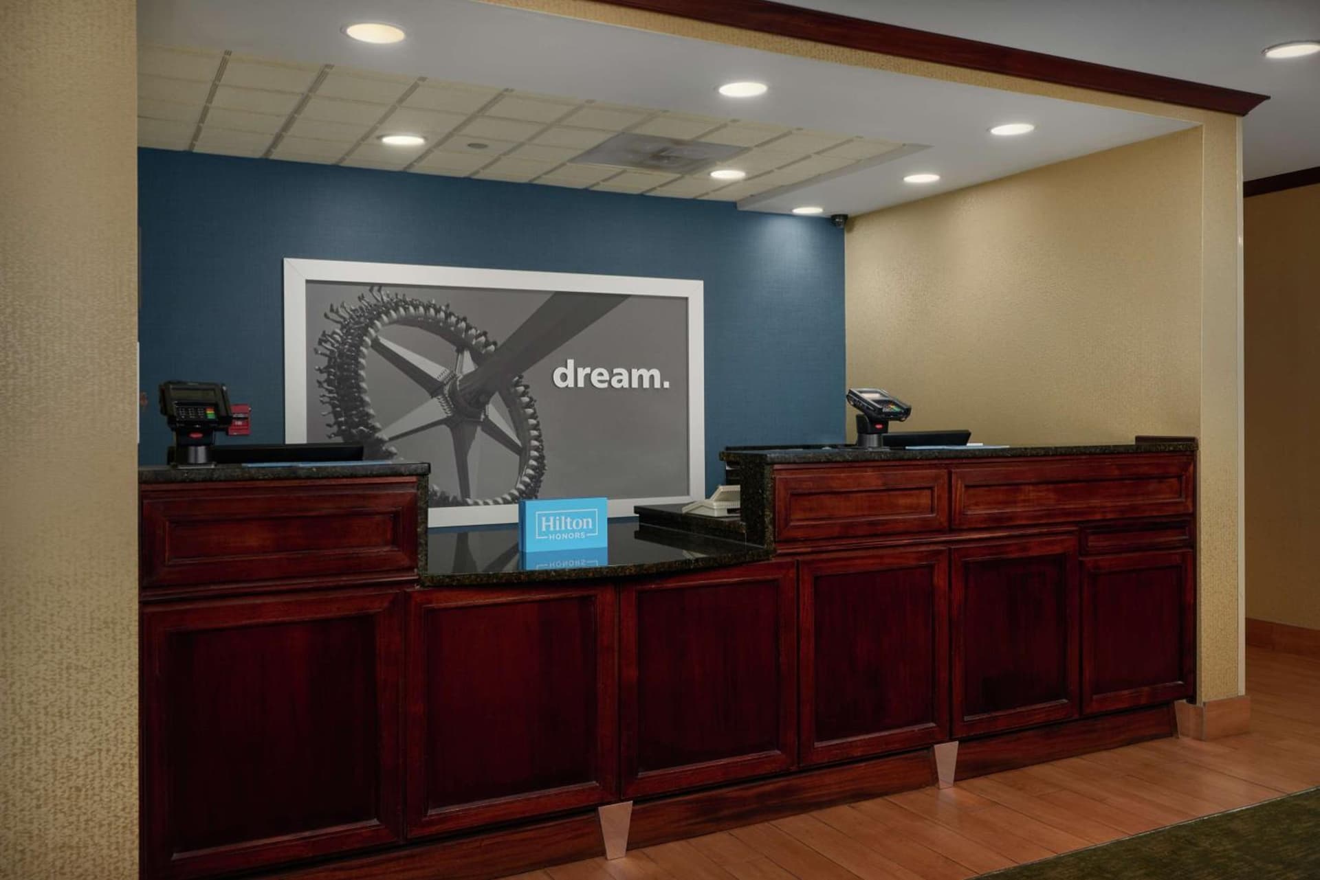 Hampton Inn Newport News-Yorktown gallery photo in Newport News, VA — image 12