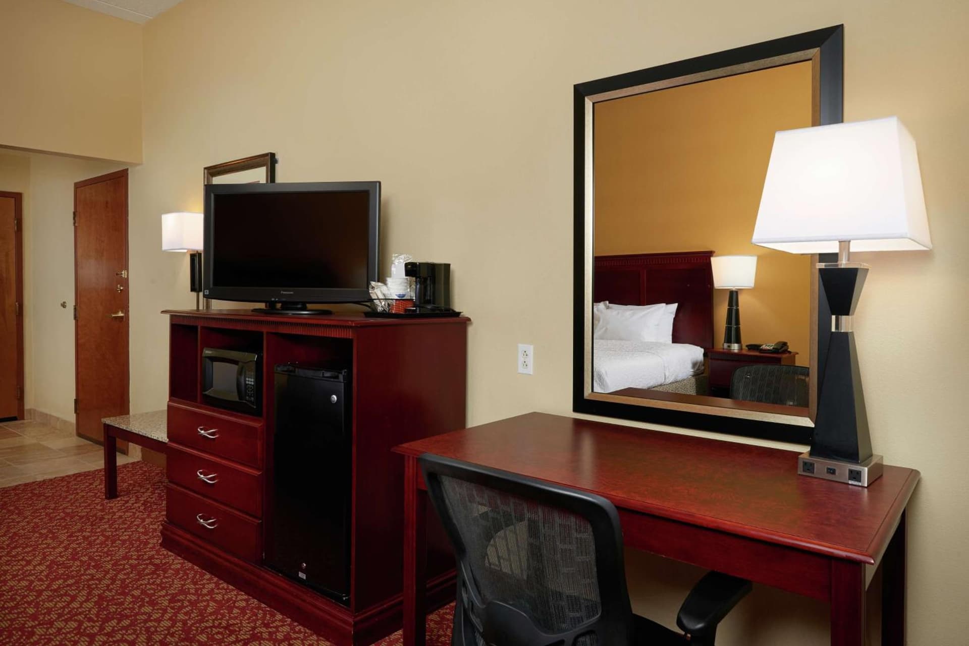 Hampton Inn Newport News-Yorktown gallery photo in Newport News, VA — image 11