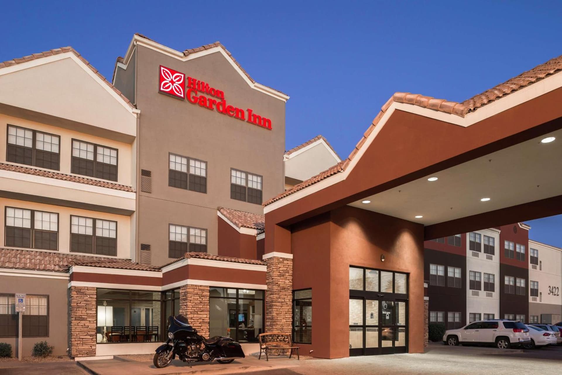 Hilton Garden Inn Phoenix Airport property views in Phoenix, AZ — gallery photo 3