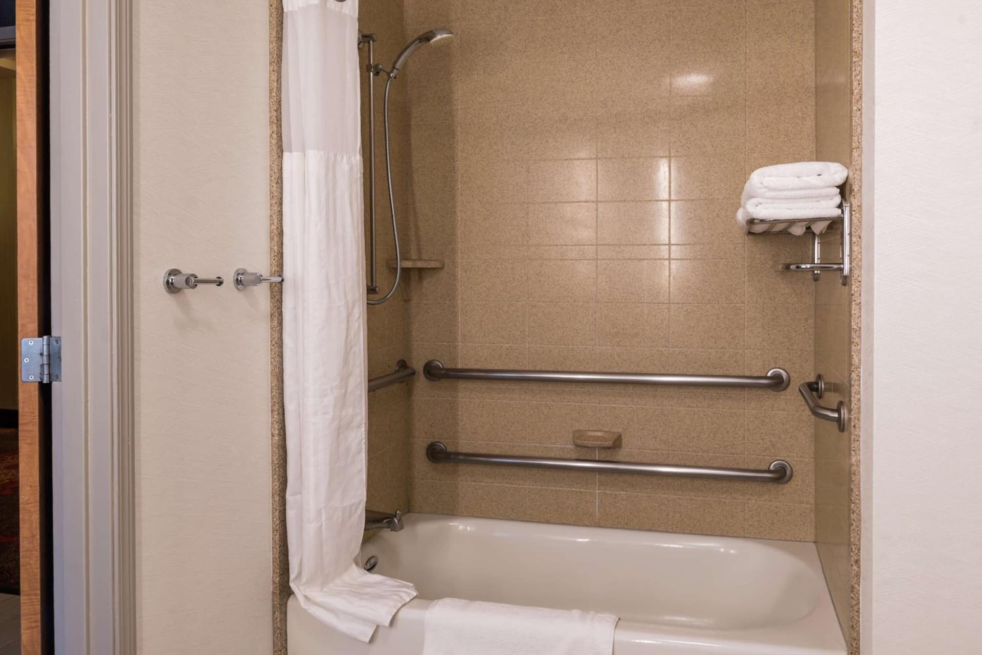 Hilton Garden Inn Bend gallery photo in Bend, OR — image 17