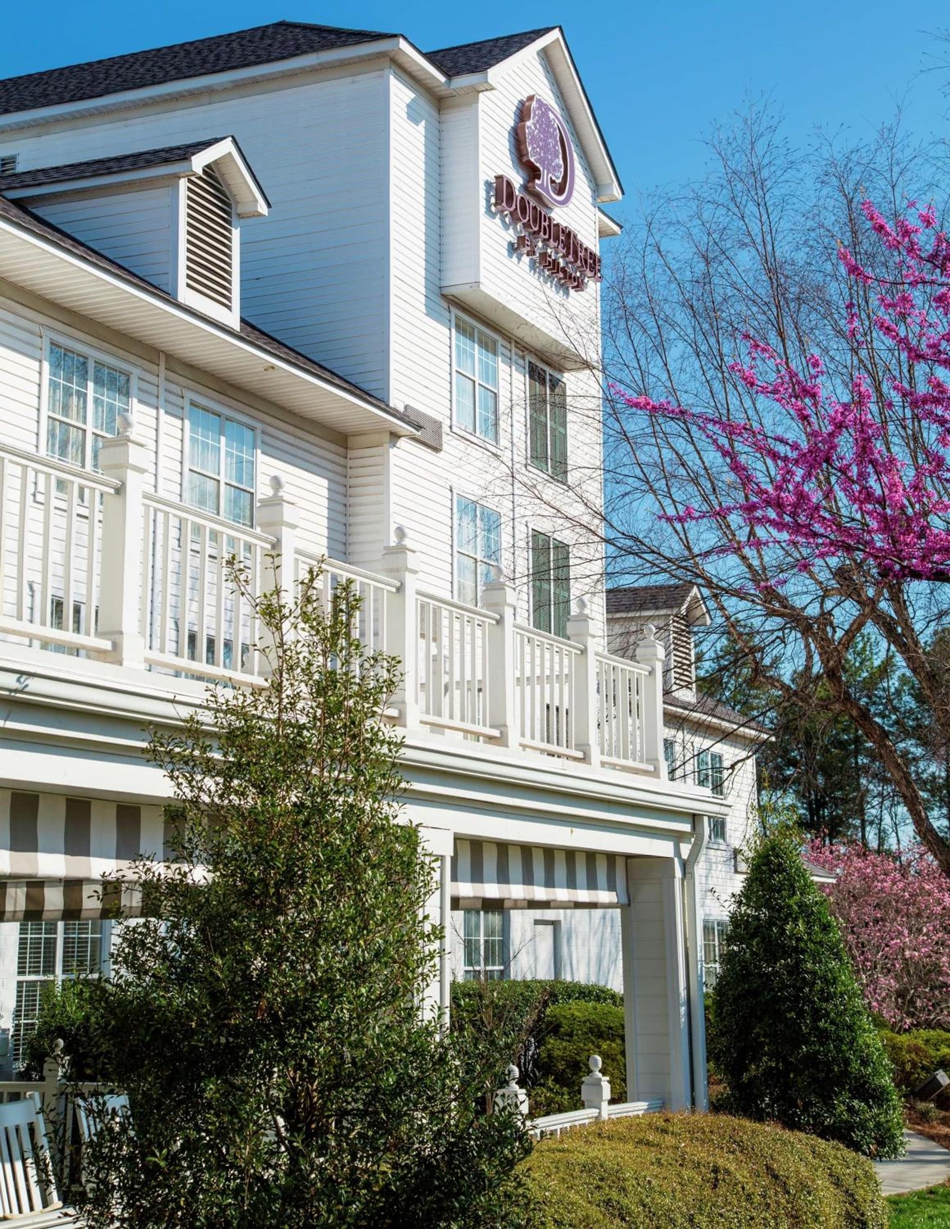 DoubleTree by Hilton Raleigh Durham Airport at Research Triangle Park gallery photo in Durham, NC — image 8
