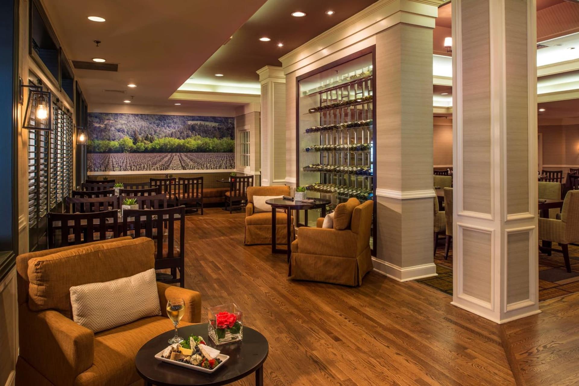DoubleTree by Hilton Raleigh Durham Airport at Research Triangle Park gallery photo in Durham, NC — image 12