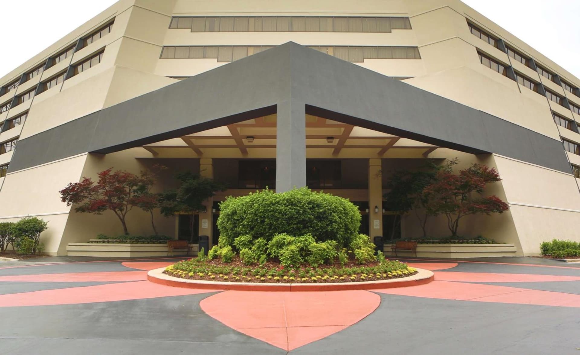 DoubleTree Suites by Hilton Raleigh-Durham gallery photo in Durham, NC — image 6