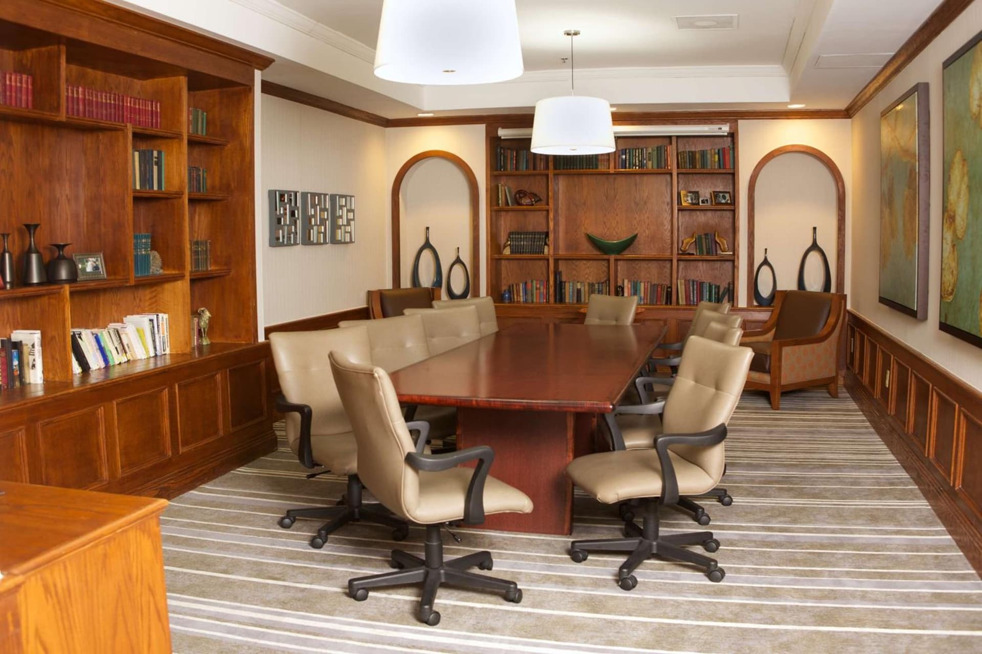 DoubleTree Suites by Hilton Raleigh-Durham gallery photo in Durham, NC — image 10