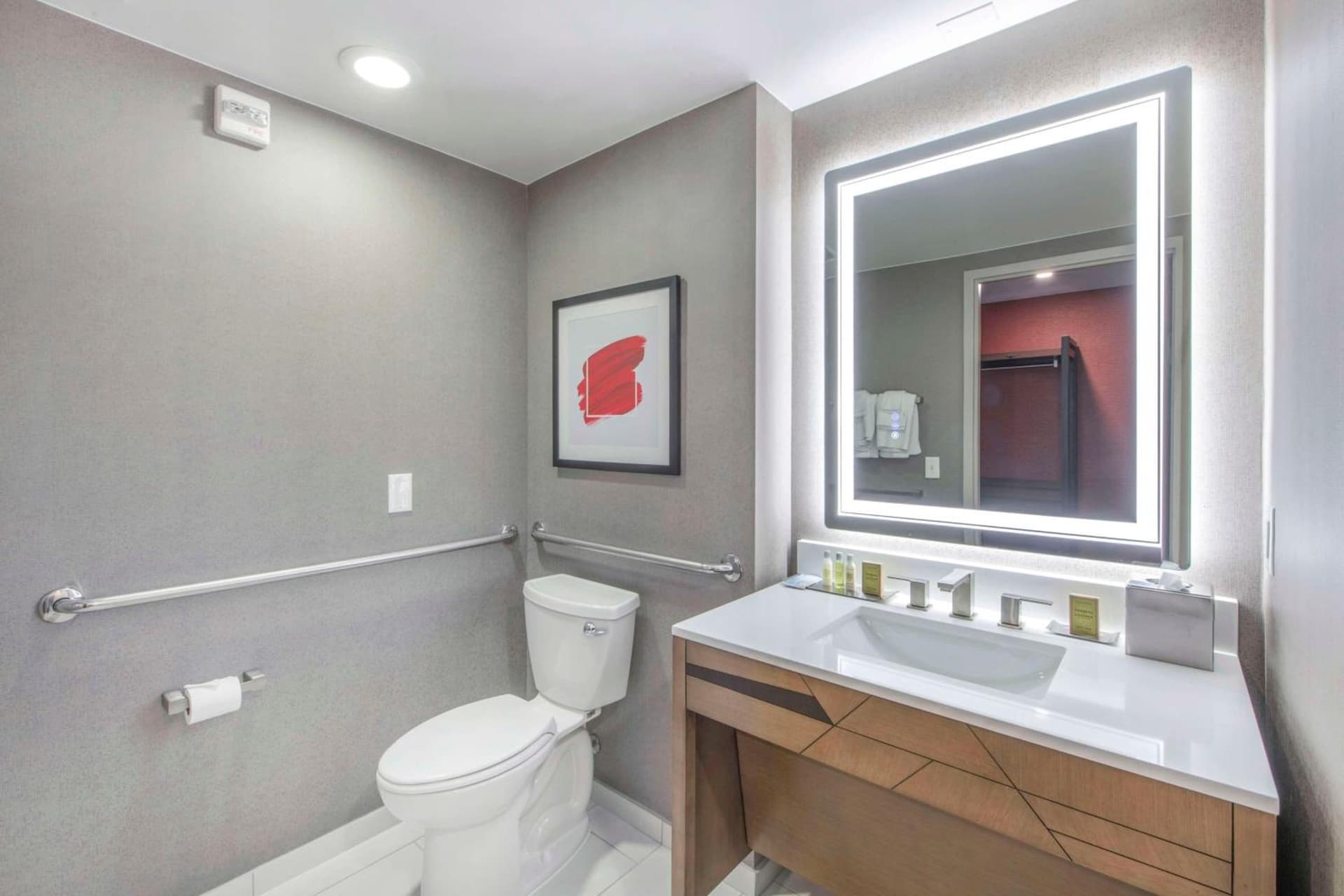 DoubleTree by Hilton Raleigh-Cary gallery photo in Cary, NC — image 17