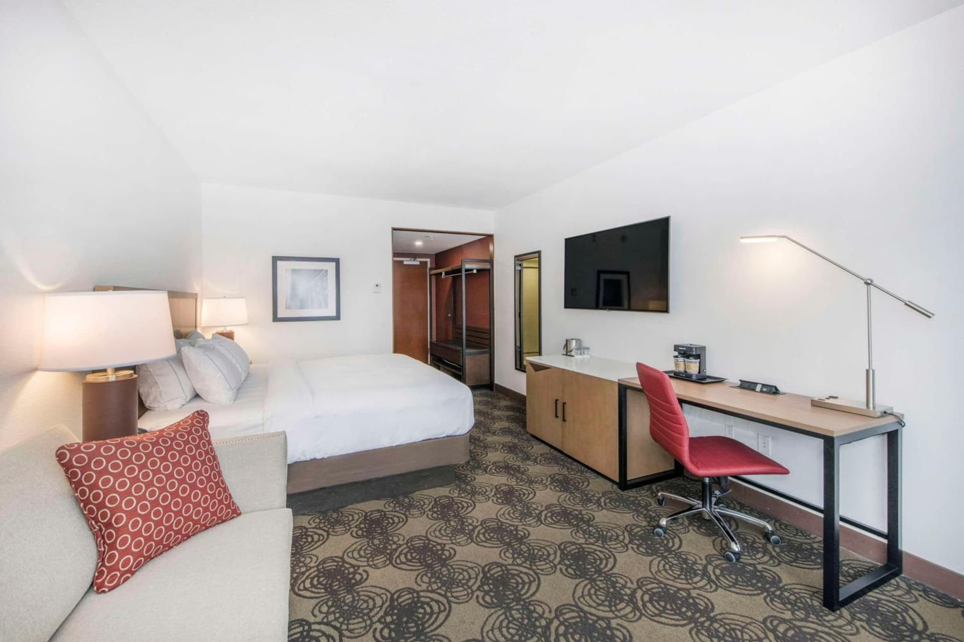 DoubleTree by Hilton Raleigh-Cary gallery photo in Cary, NC — image 14