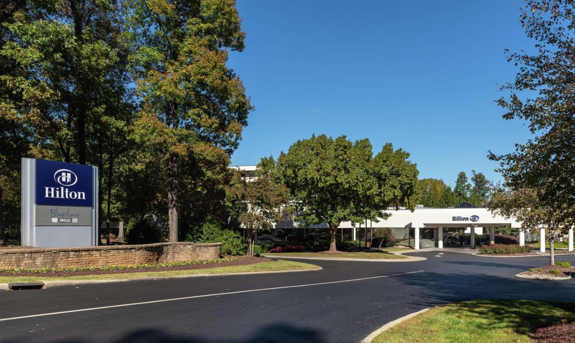 Hilton Durham near Duke University interior in Durham, NC — gallery photo 2